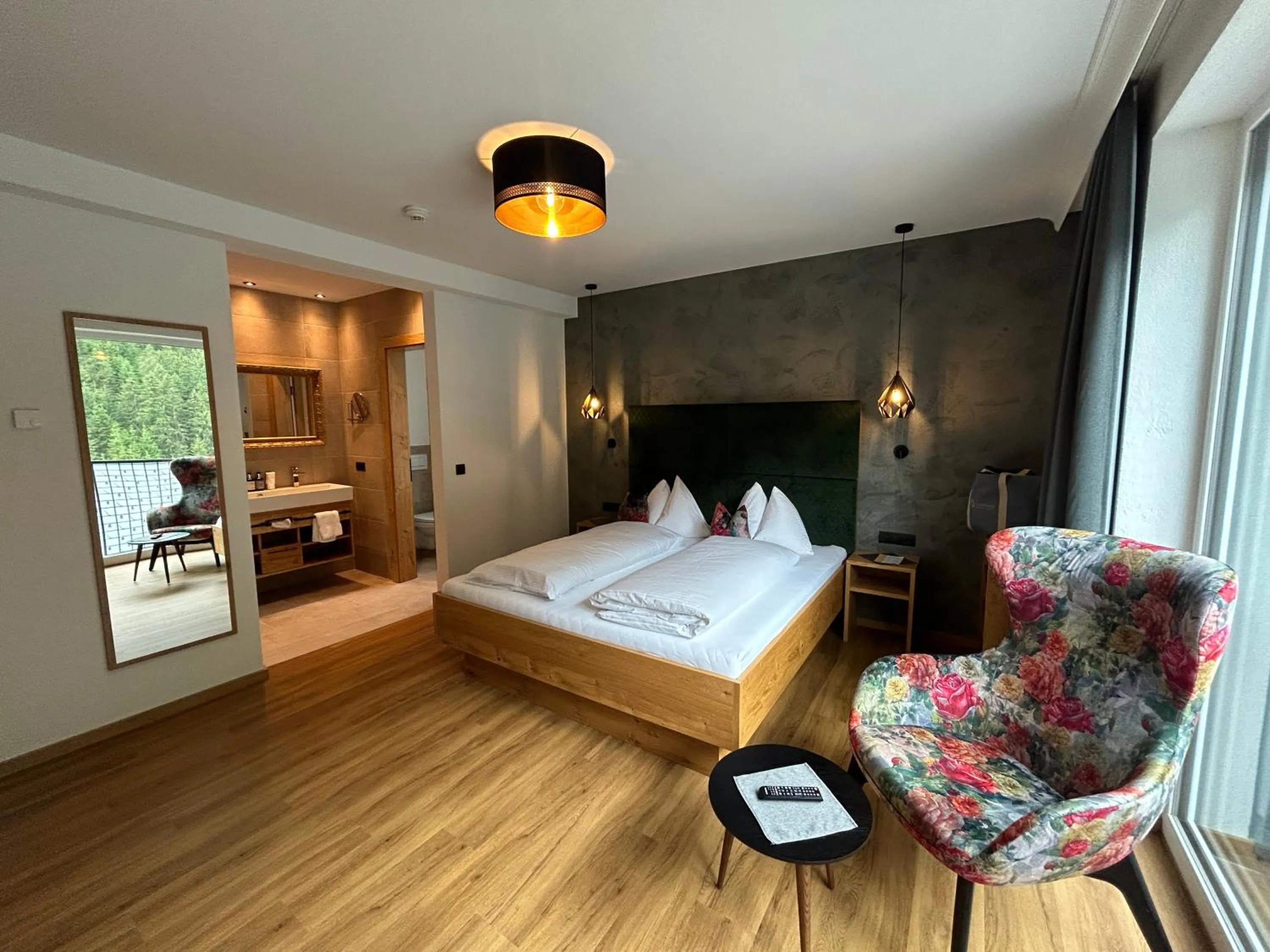 Bedroom, Bed in Hotel Sunshine Superior "ADULTS ONLY" Ischgl - Kappl