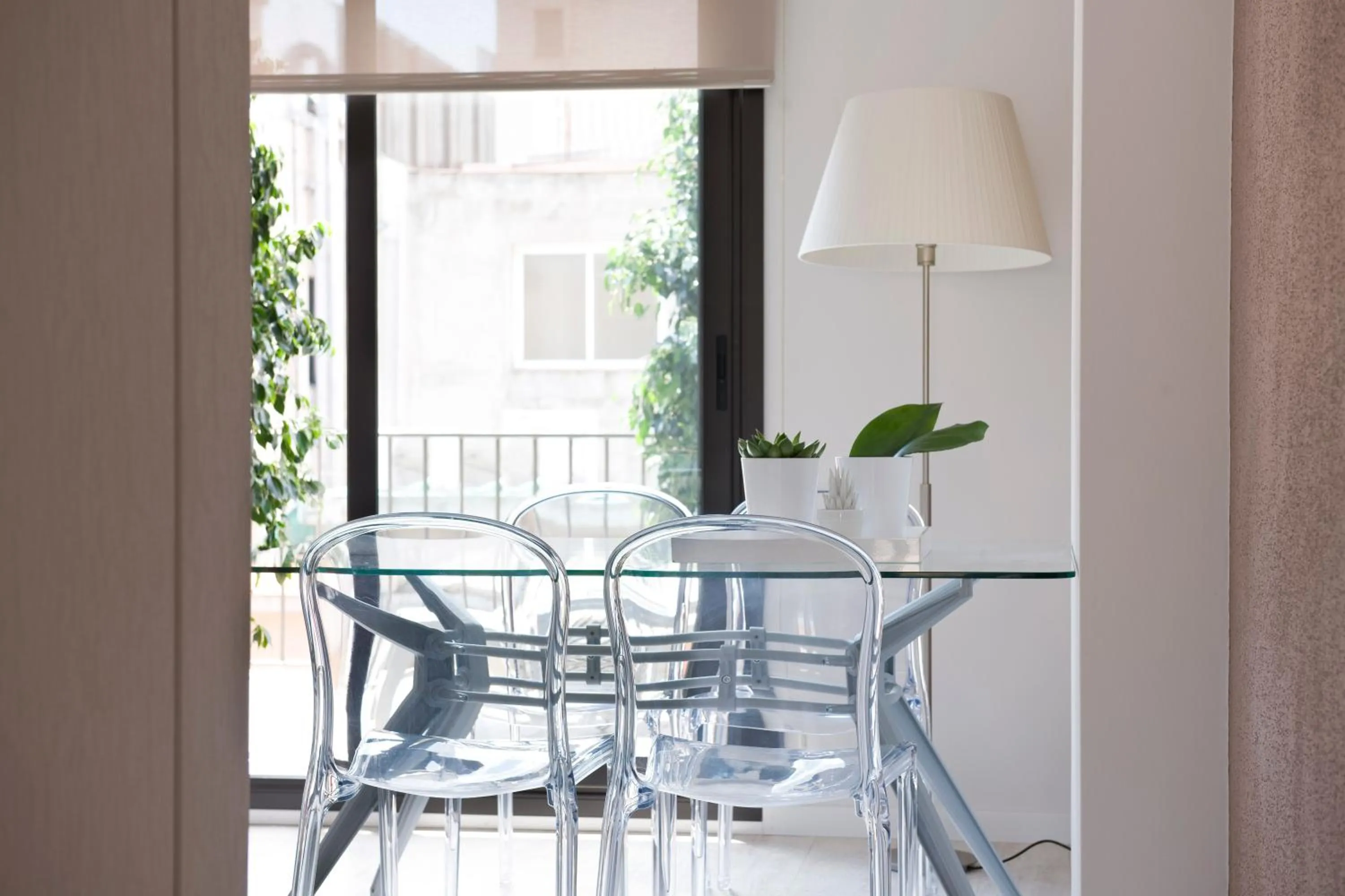 Dining area in Eric Vökel Boutique Apartments - BCN Suites