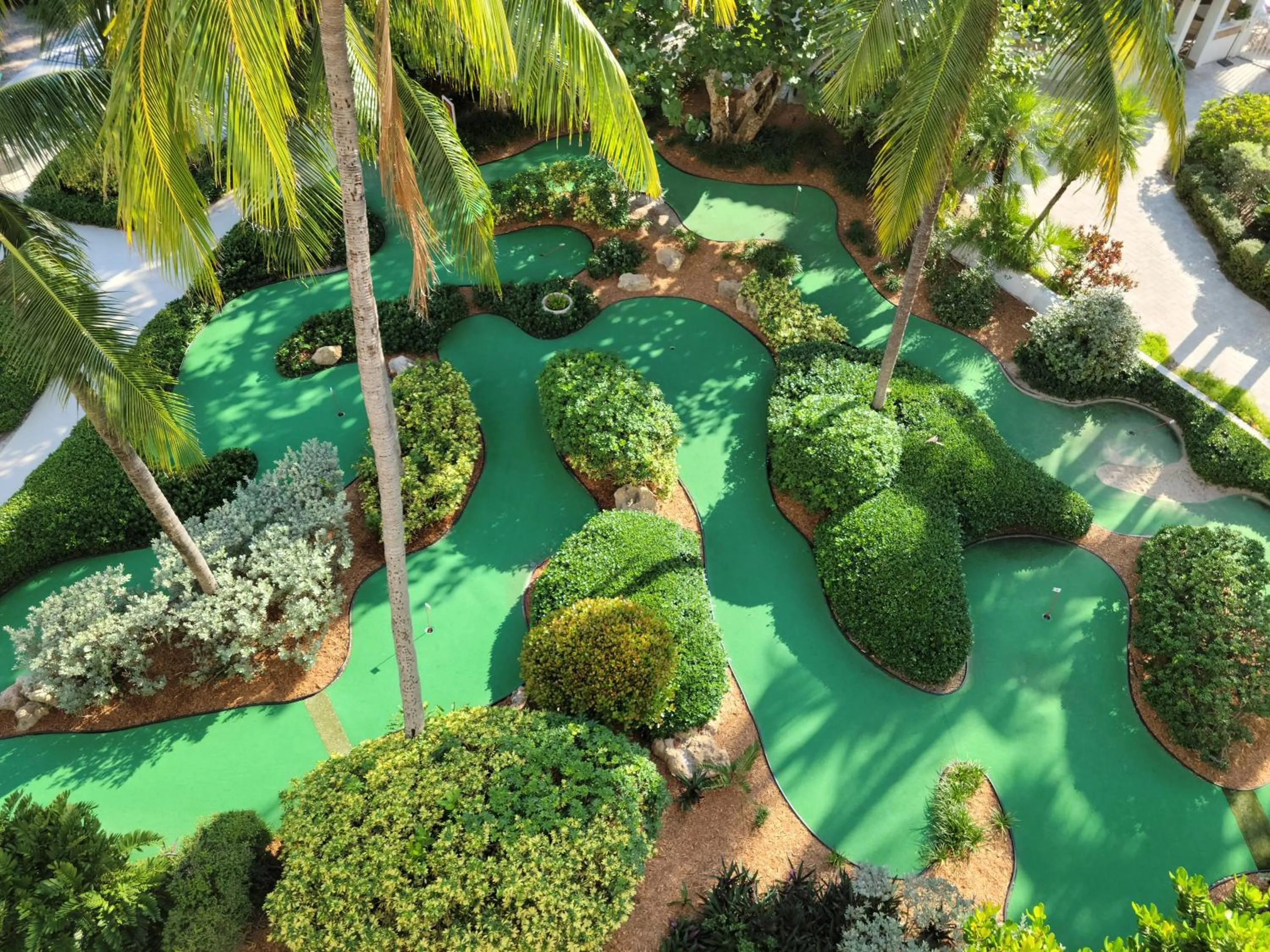 Minigolf in The Lago Mar Beach Resort and Club