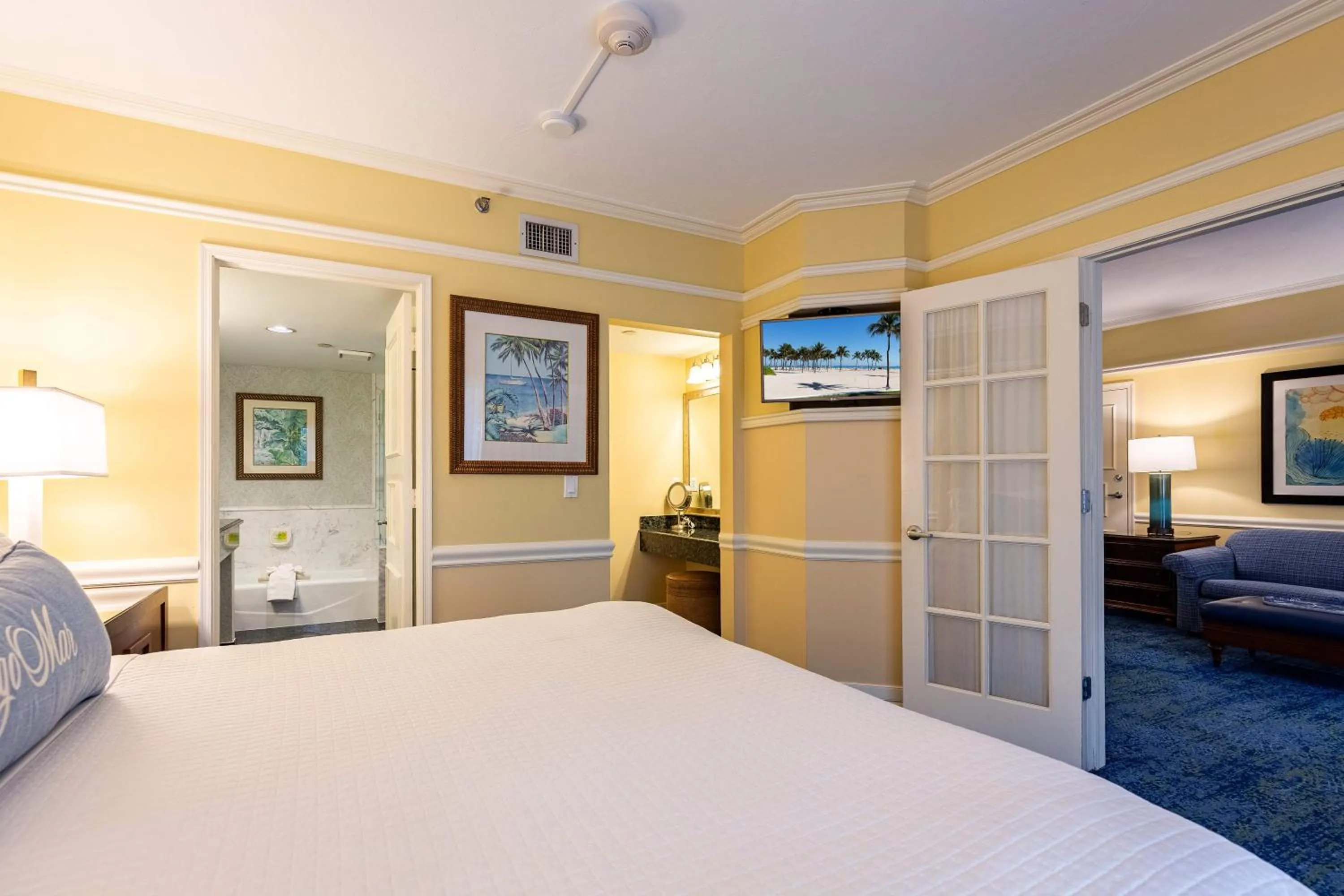 Bedroom, Bed in The Lago Mar Beach Resort and Club