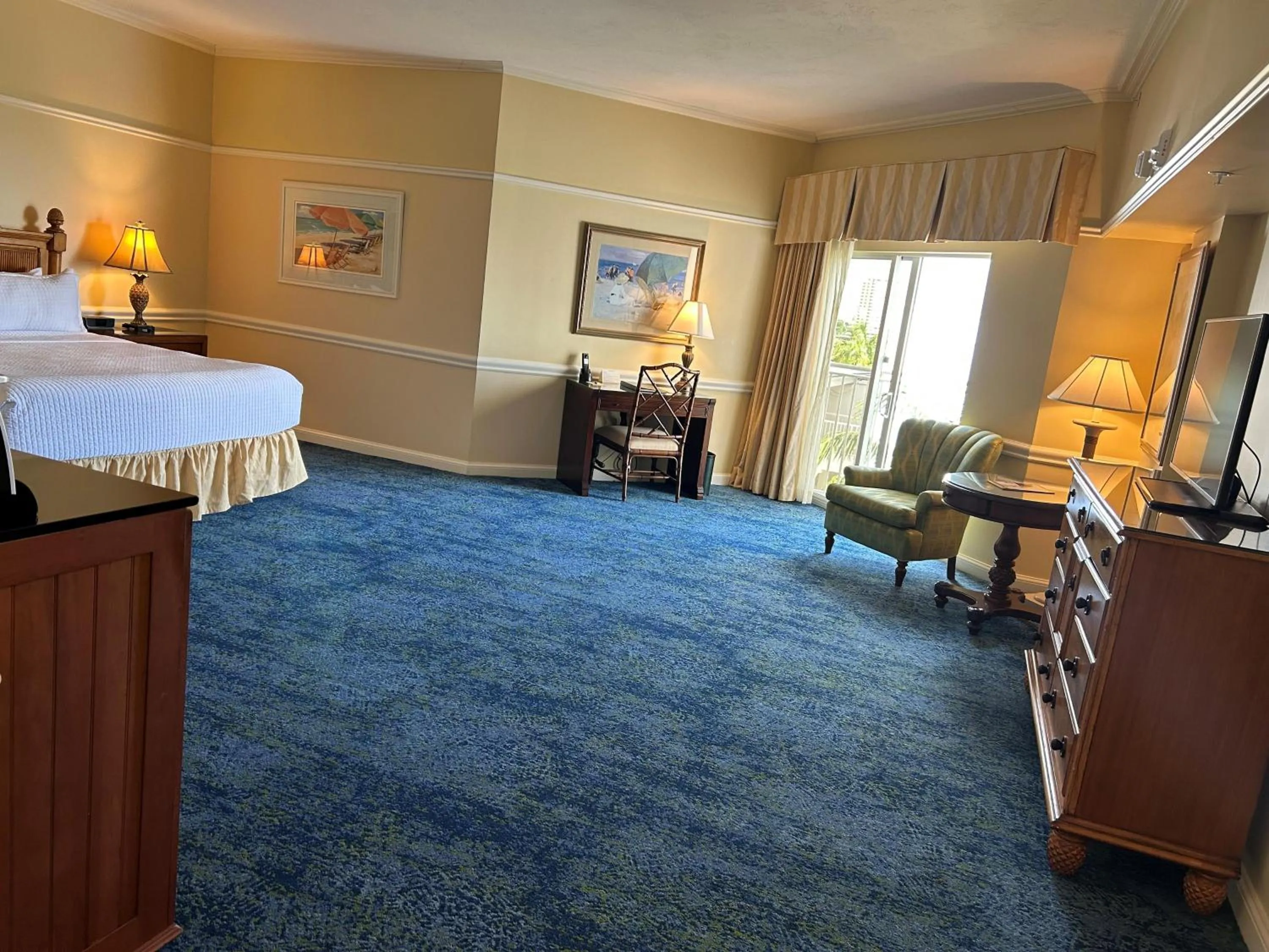 Bedroom, Bed in The Lago Mar Beach Resort and Club