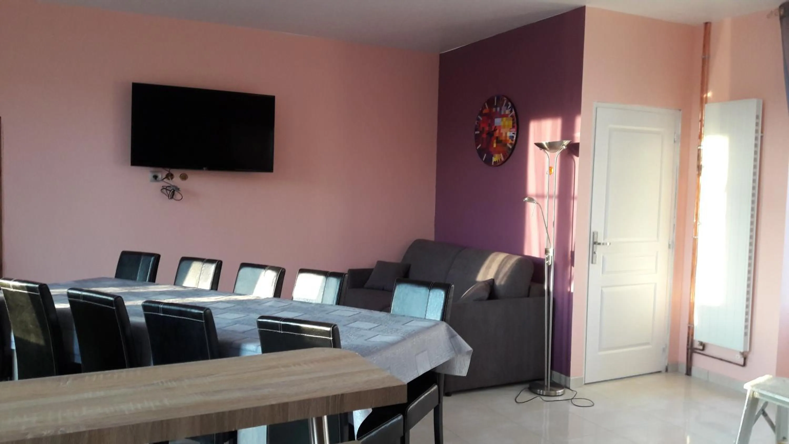 TV and multimedia in Le refuge de l'abbaye