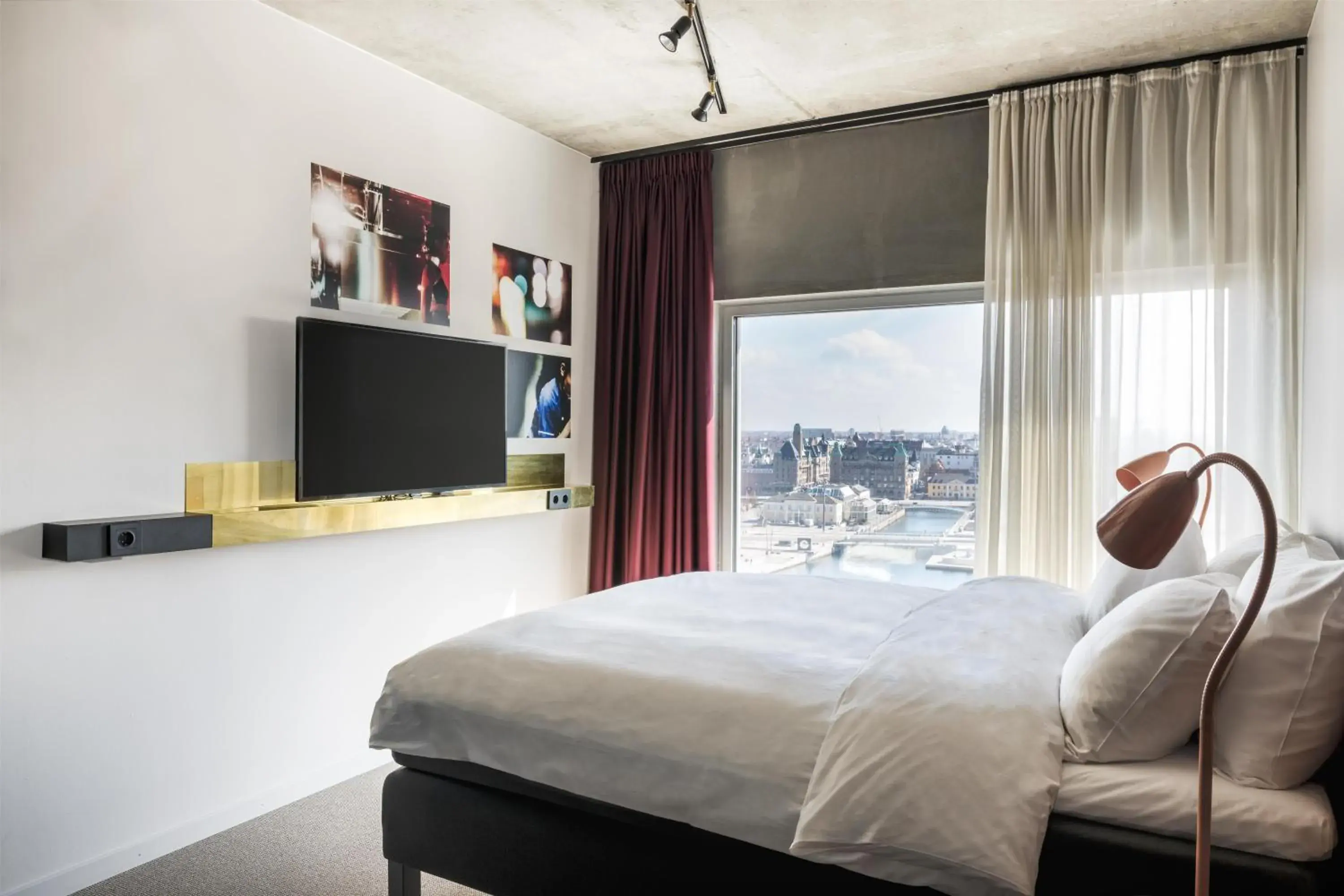 Queen Room with City View in STORY HOTEL MALMO, in JdV by Hyatt Queen Room with City View in STORY HOTEL MALMO, in JdV by Hyatt