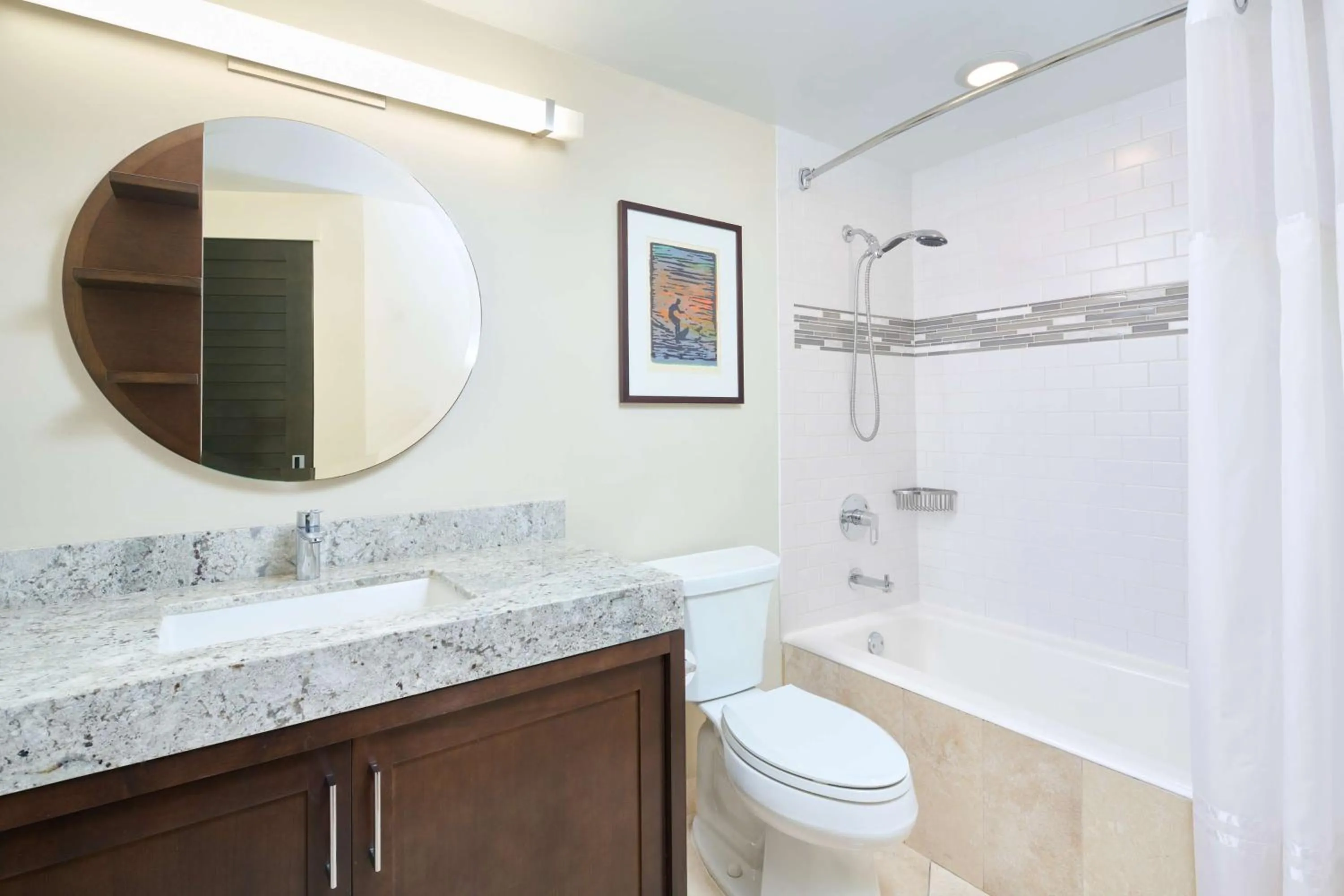 Shower in Ilikai Hotel & Luxury Suites