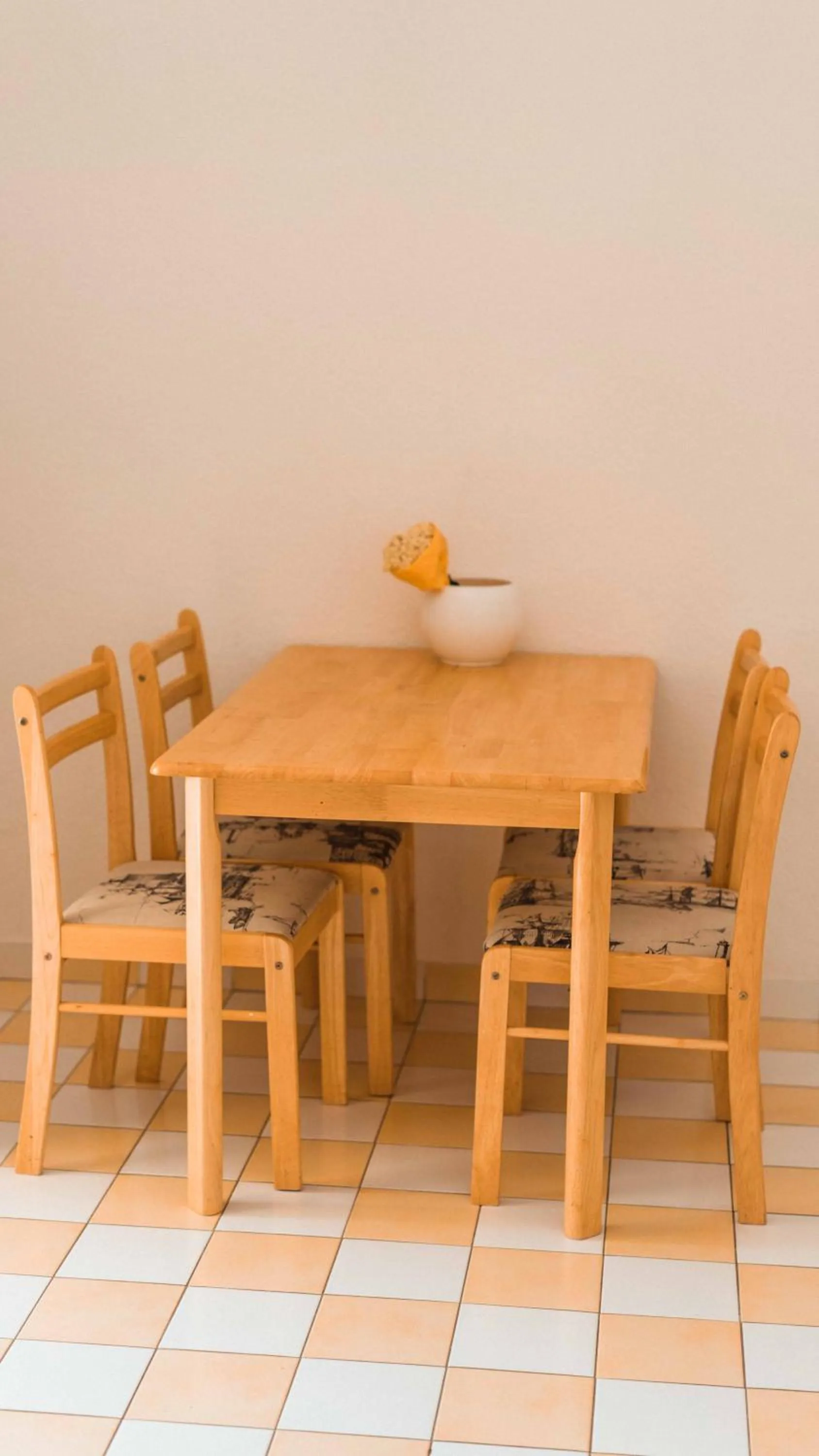 Dining area in Apartments Yvonne