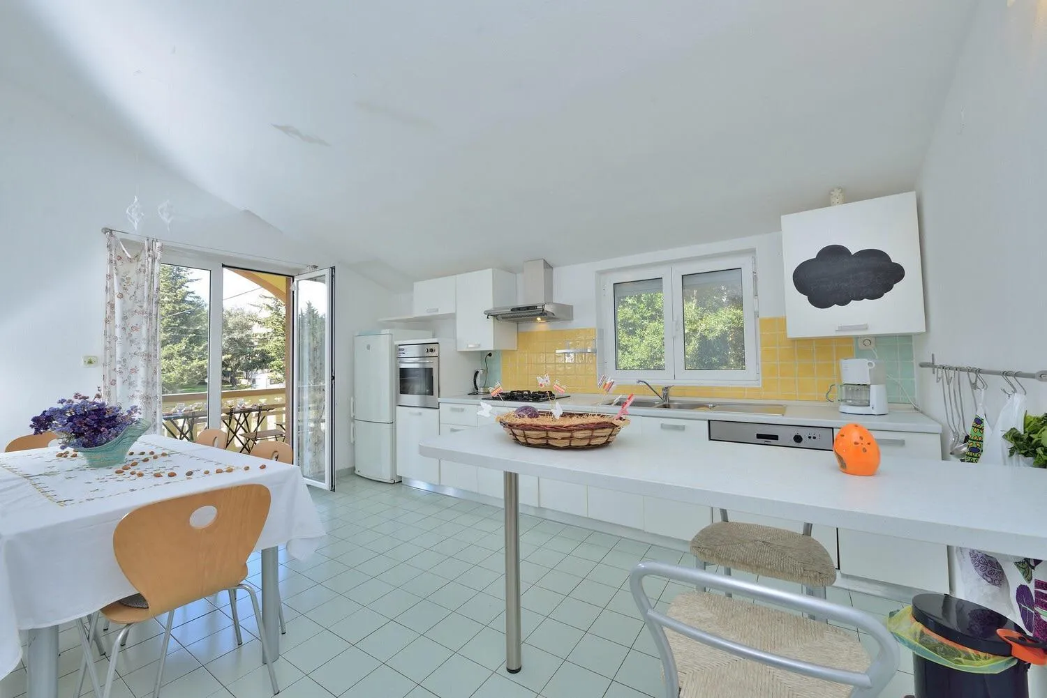 Kitchen or kitchenette in Apartments Yvonne