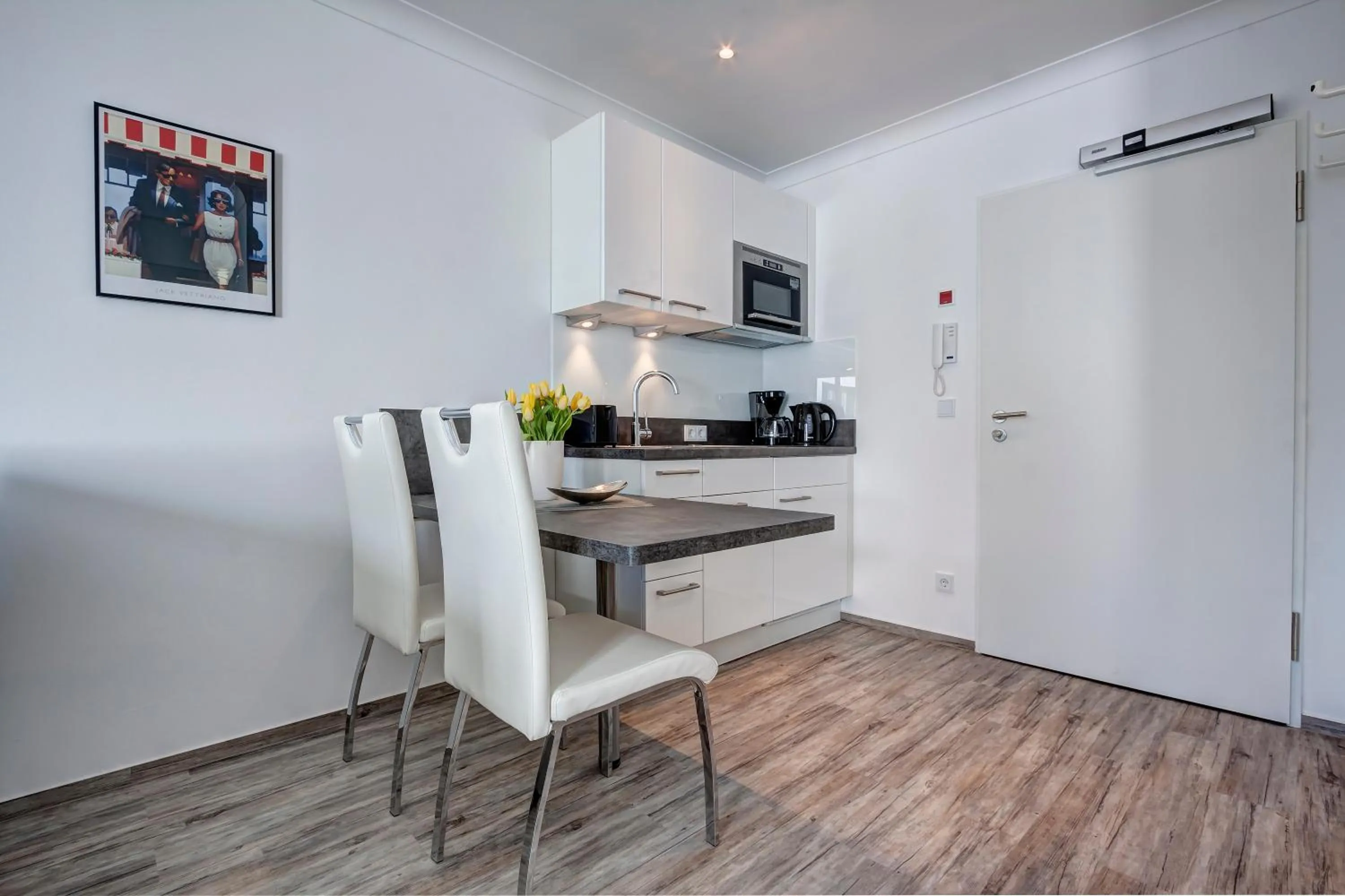 Kitchen or kitchenette in Aparthotel Villa Lea