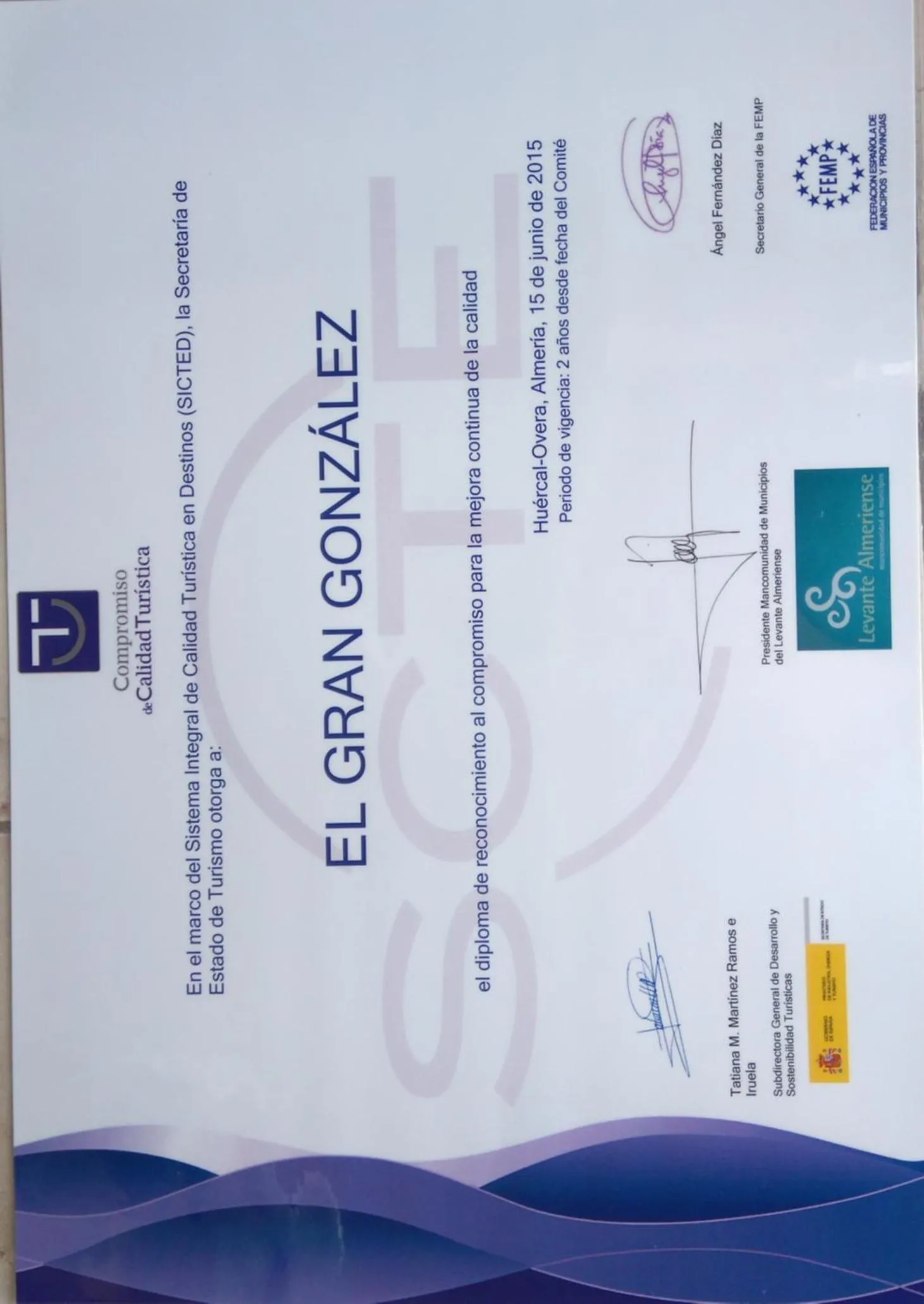 Certificate/Award in El Gran González Viviendas con Fines Turísticos
