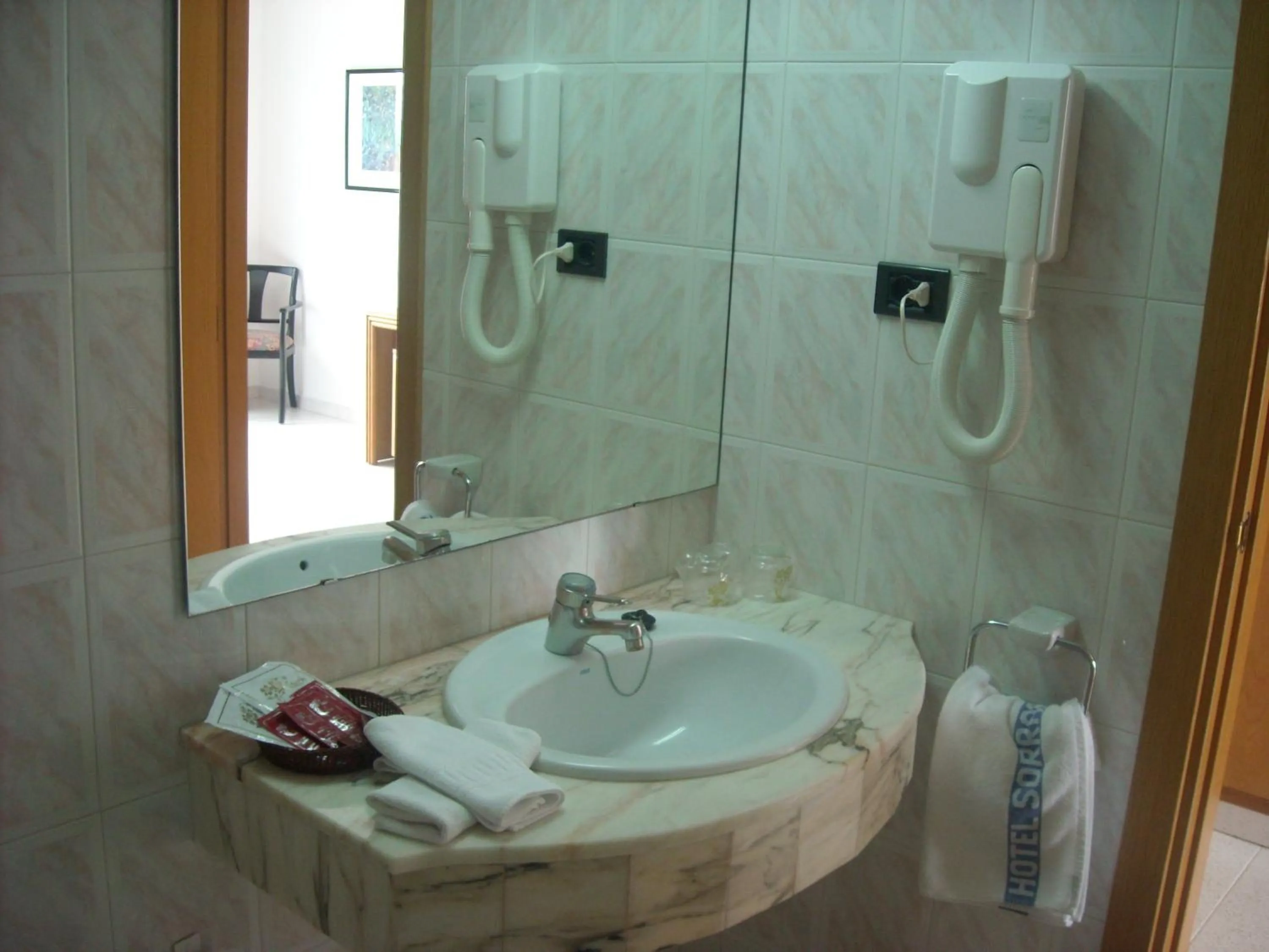Bathroom in Hotel Sorrabona