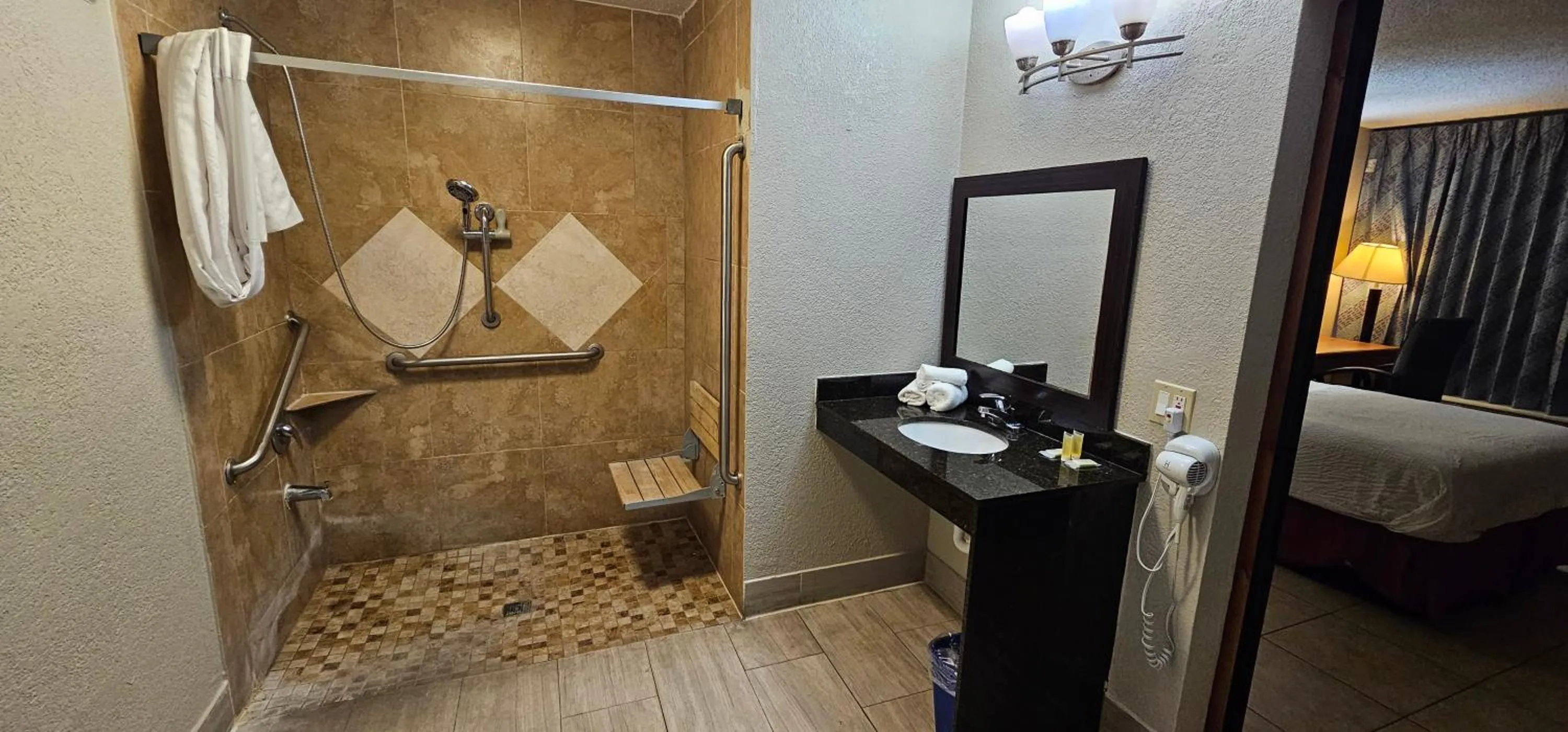 Bed in Days Inn by Wyndham Orlando Downtown