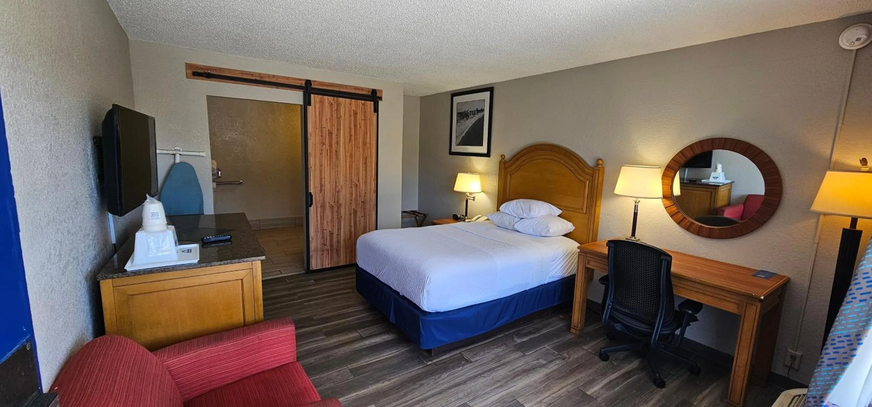 Bed in Days Inn by Wyndham Orlando Downtown