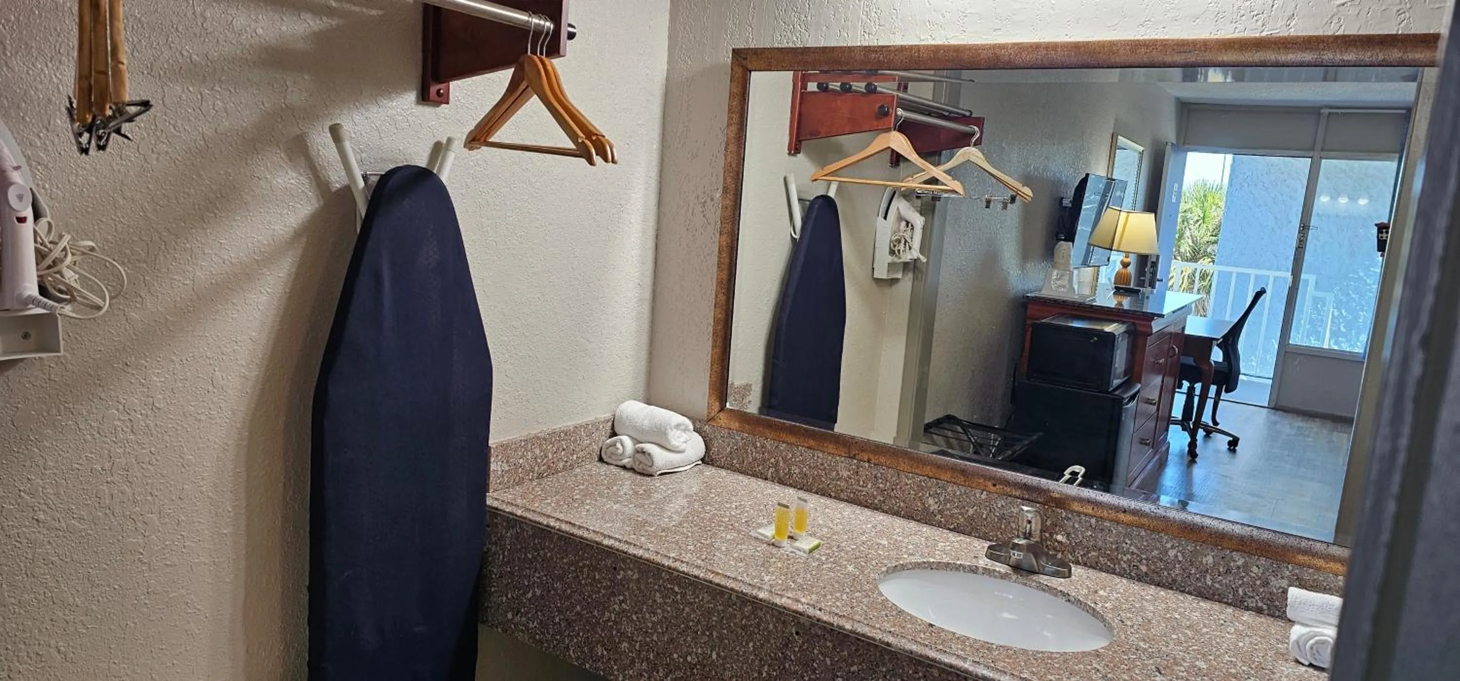 Days Inn by Wyndham Orlando Downtown