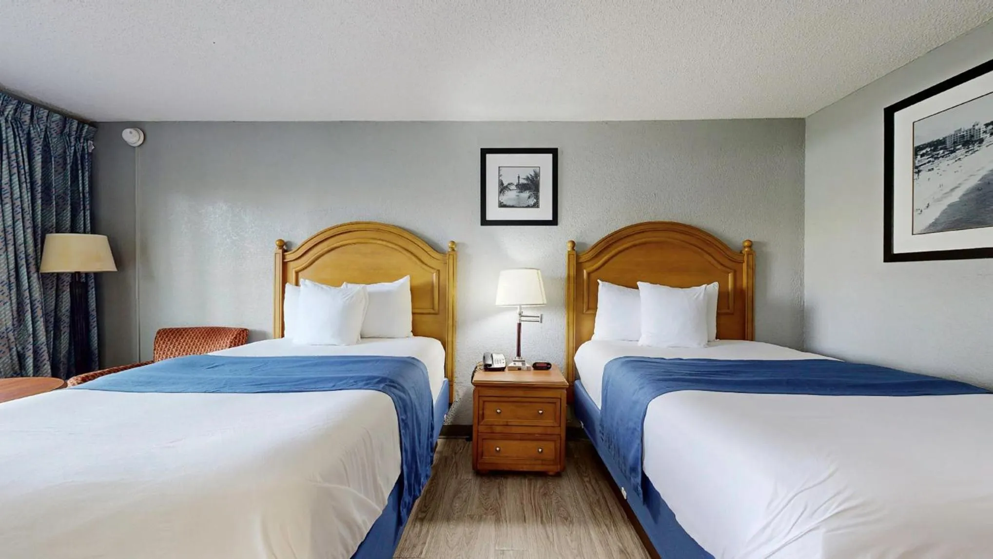 Bed in Days Inn by Wyndham Orlando Downtown