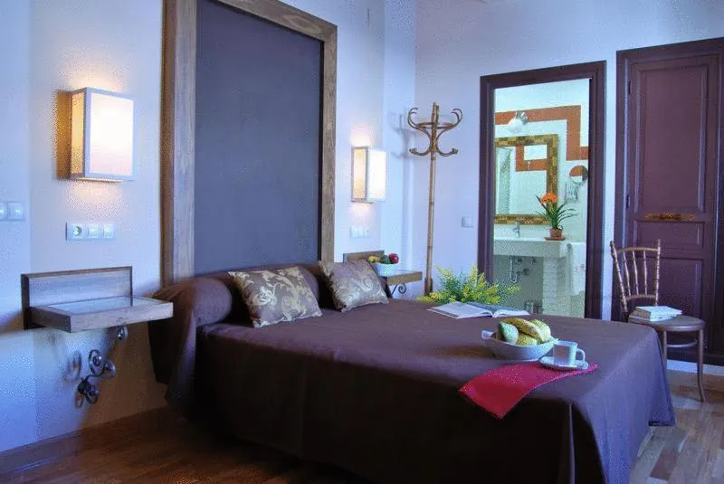 Photo of the whole room, Bed in Hotel Rural Casa Grande Almagro