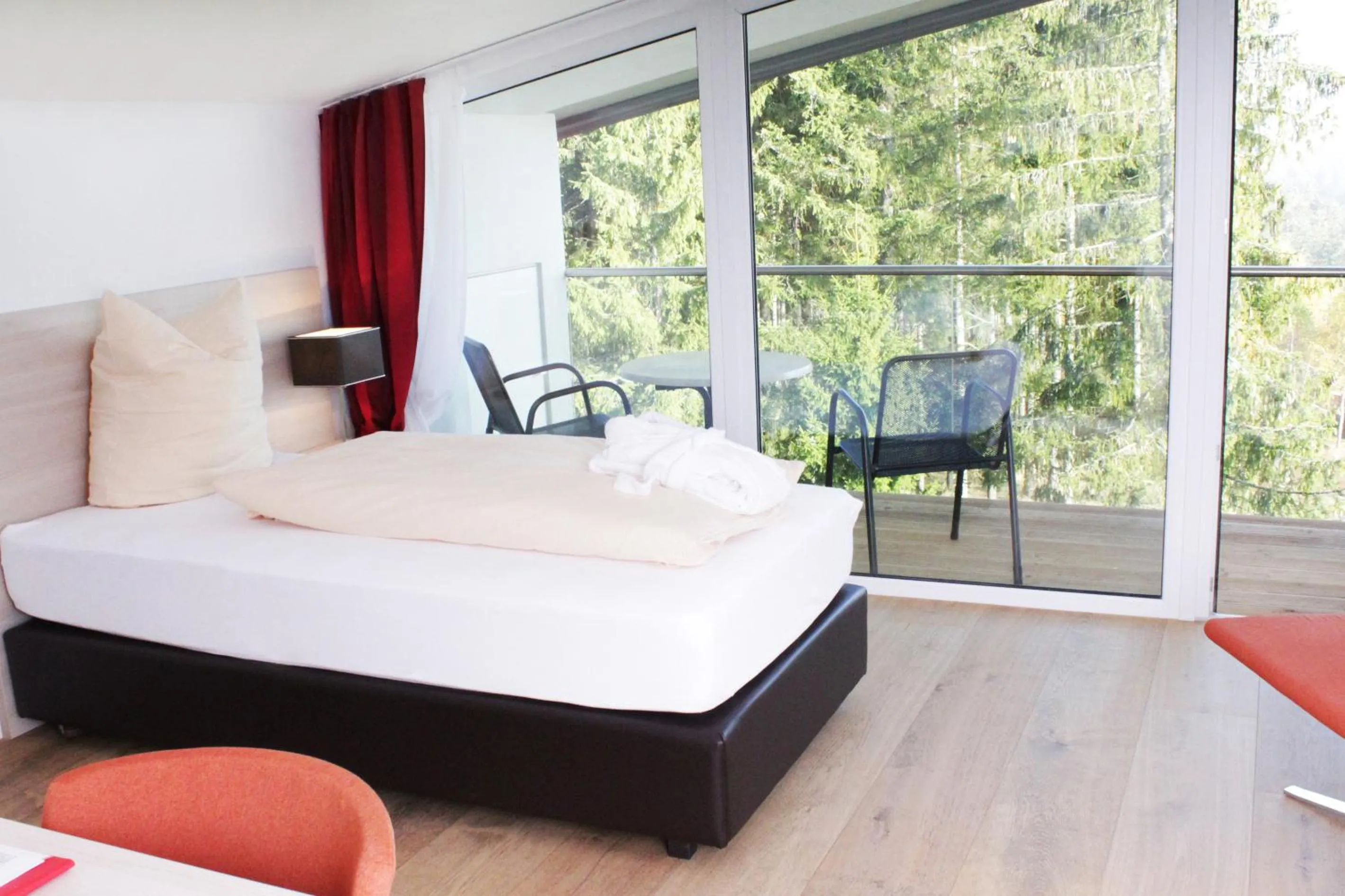 Day, Bed in Schwarzwald Lodge Rothaus