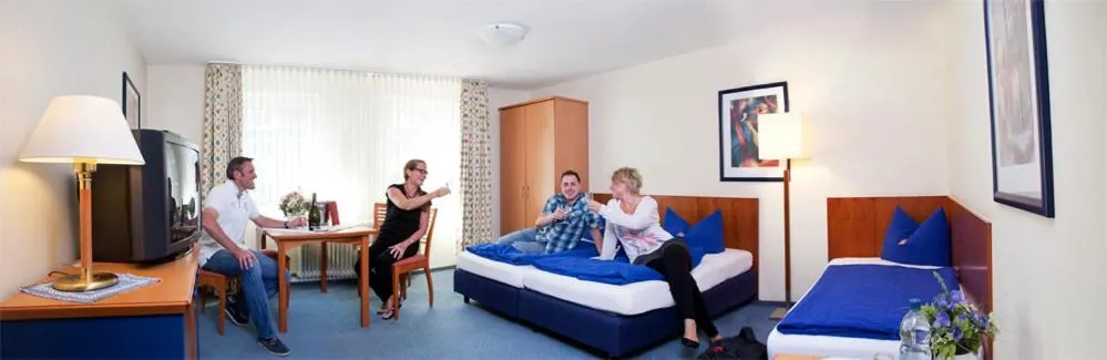 Bedroom, Bed in Hotel Willinger Mitte