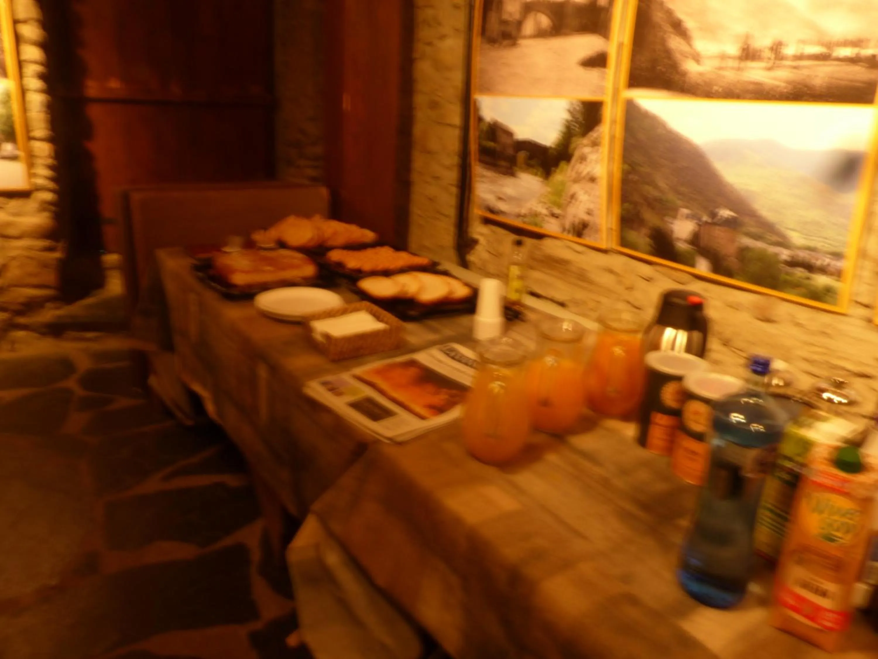 Breakfast in Hostal Vall D'Aneu by Arcas & Sambola