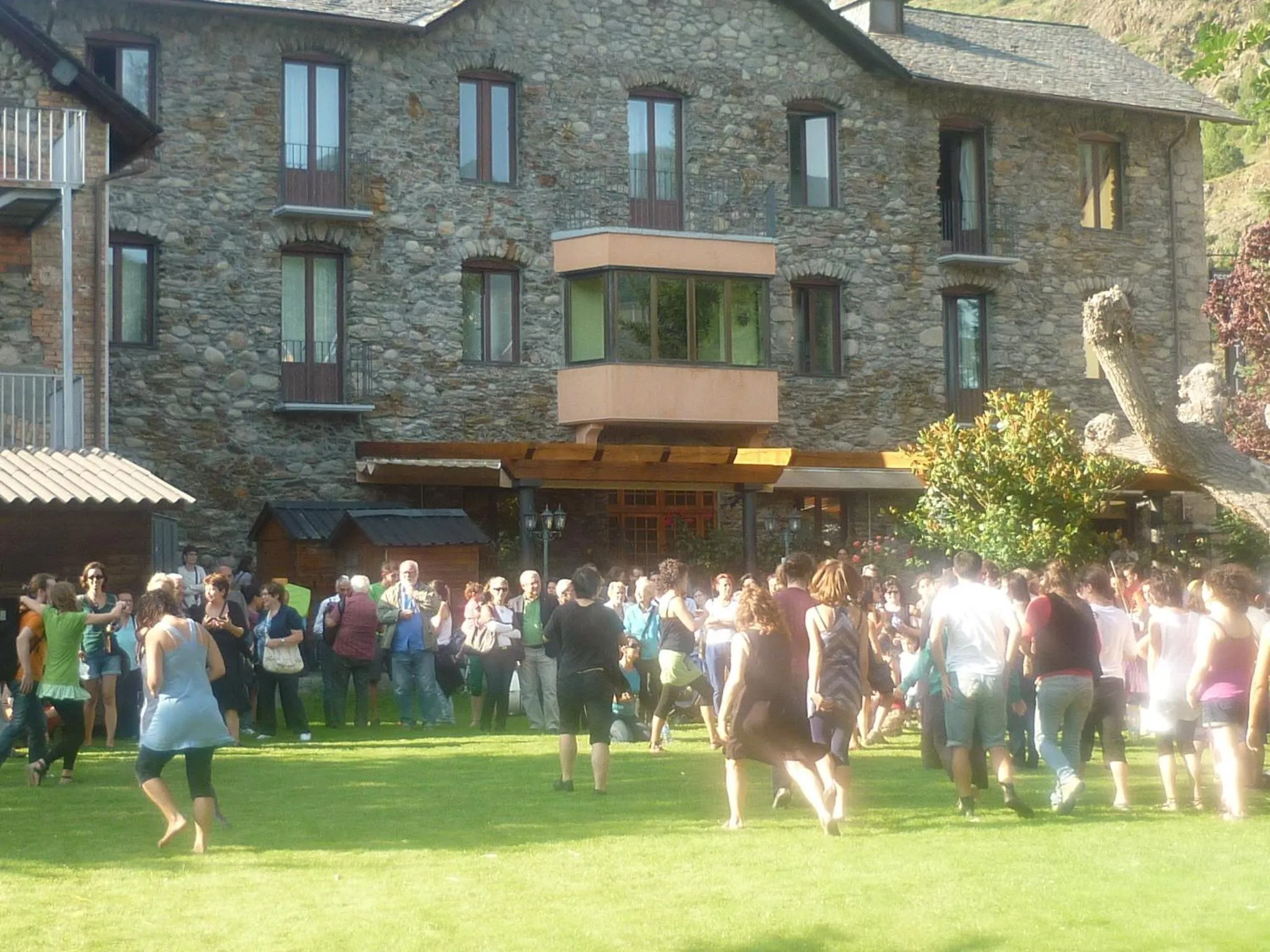 People in Hostal Vall D'Aneu by Arcas & Sambola