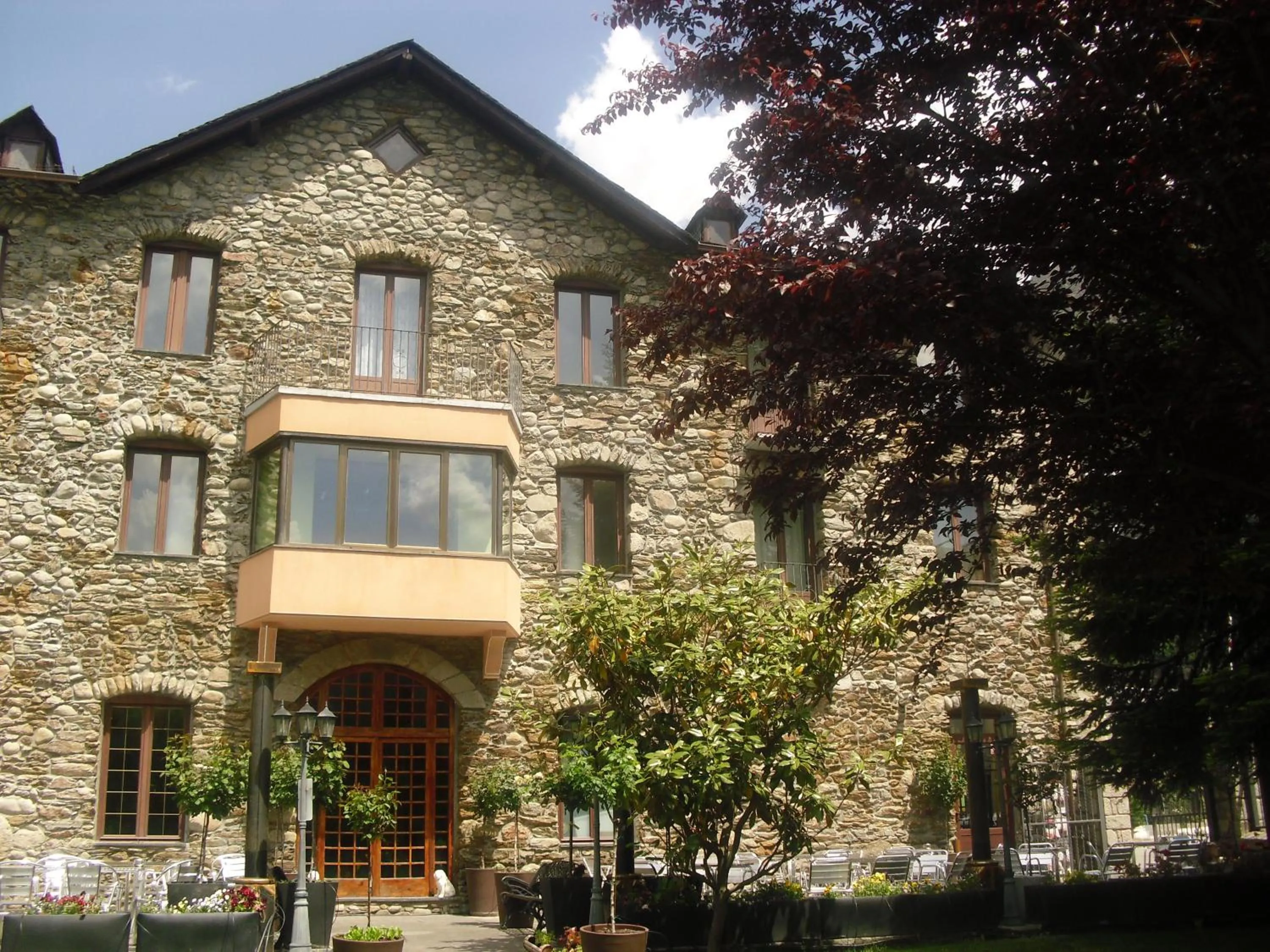 Banquet/Function facilities in Hostal Vall D'Aneu by Arcas & Sambola