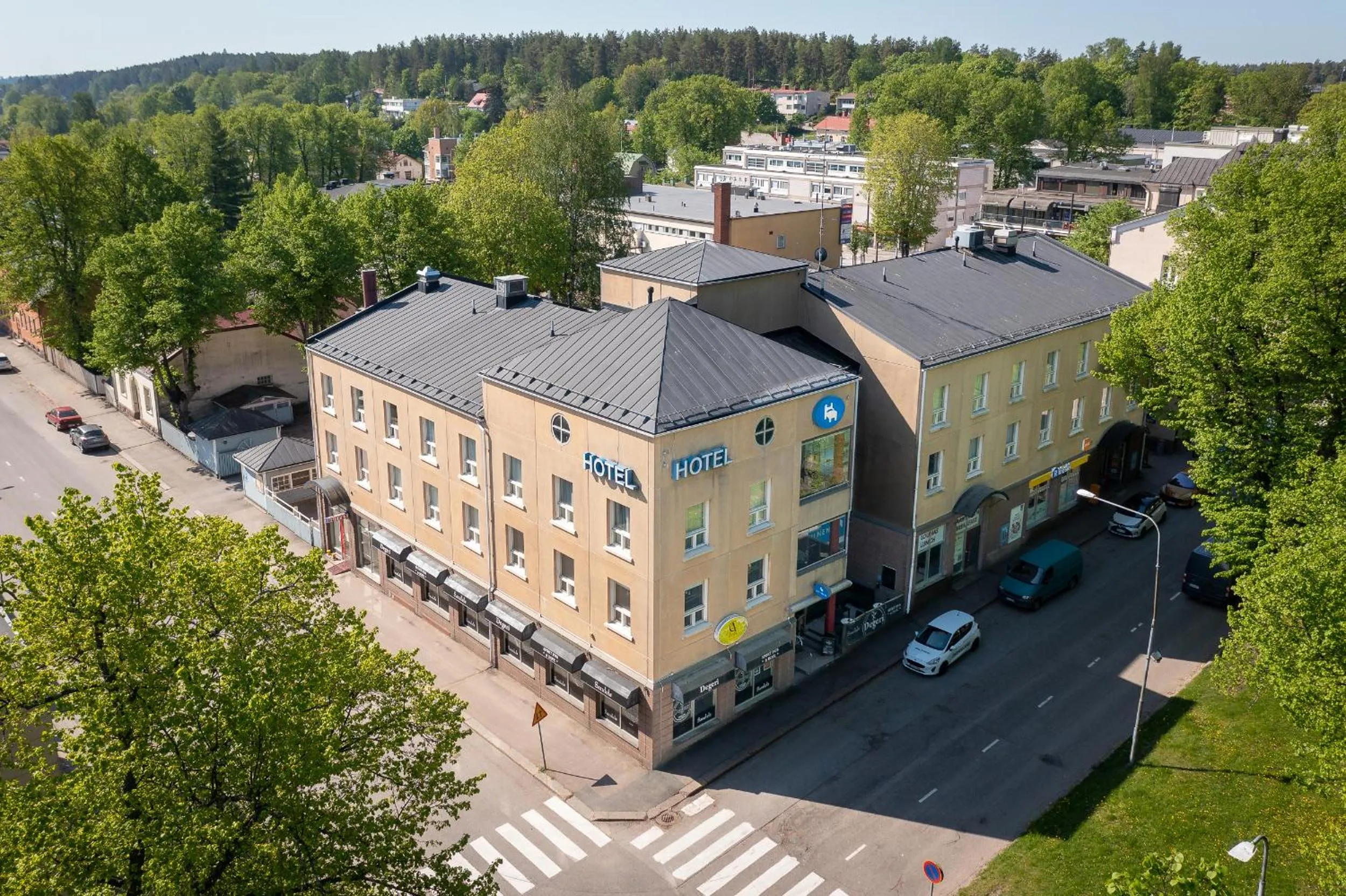 Property building in Hotelli Uninen Loviisa