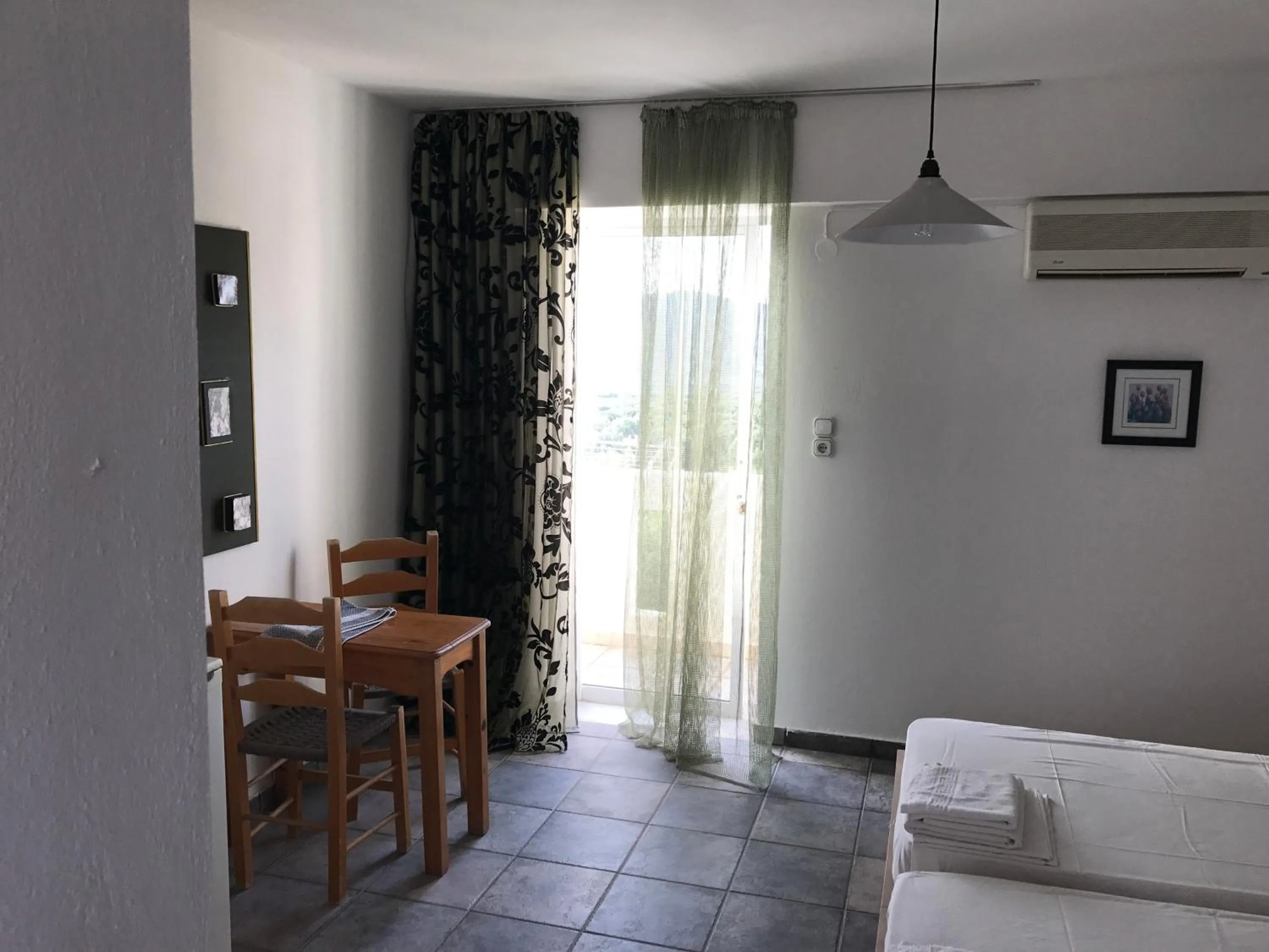 Garden, Bed in Tholos Rooms