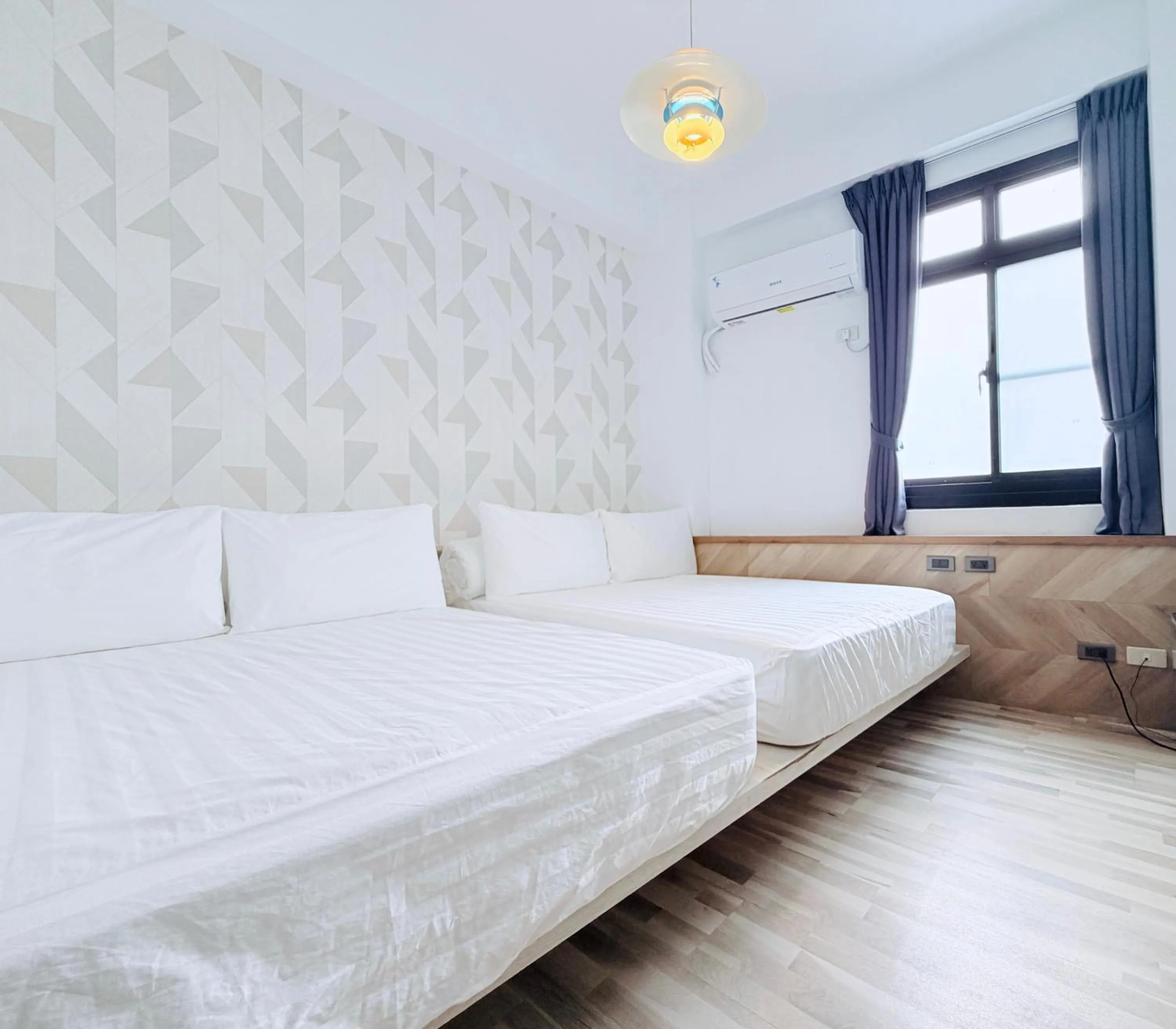 Restaurant/places to eat, Bed in Stay Hotel