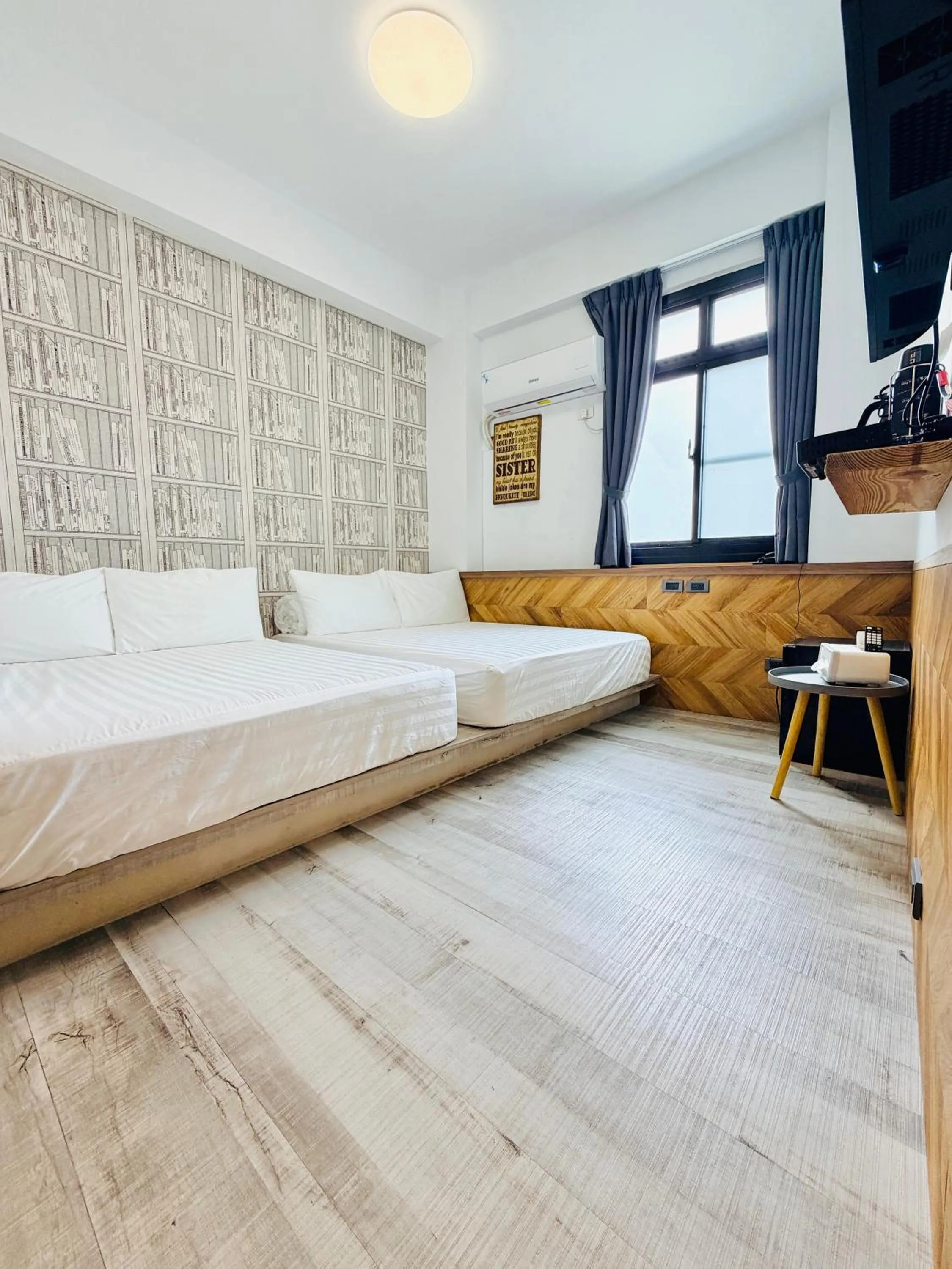 Street view, Bed in Stay Hotel