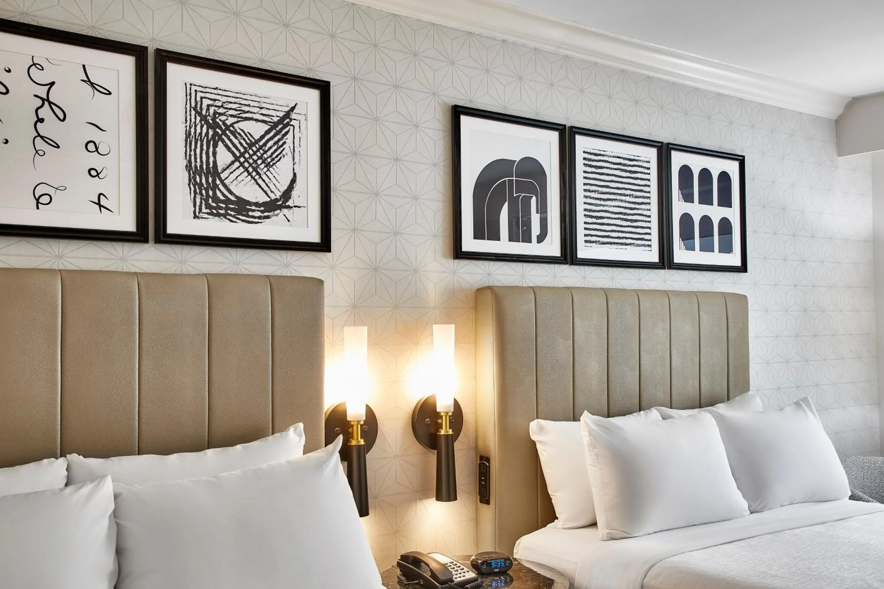 Photo of the whole room, Bed in Hotel Indigo Cleveland Downtown by IHG