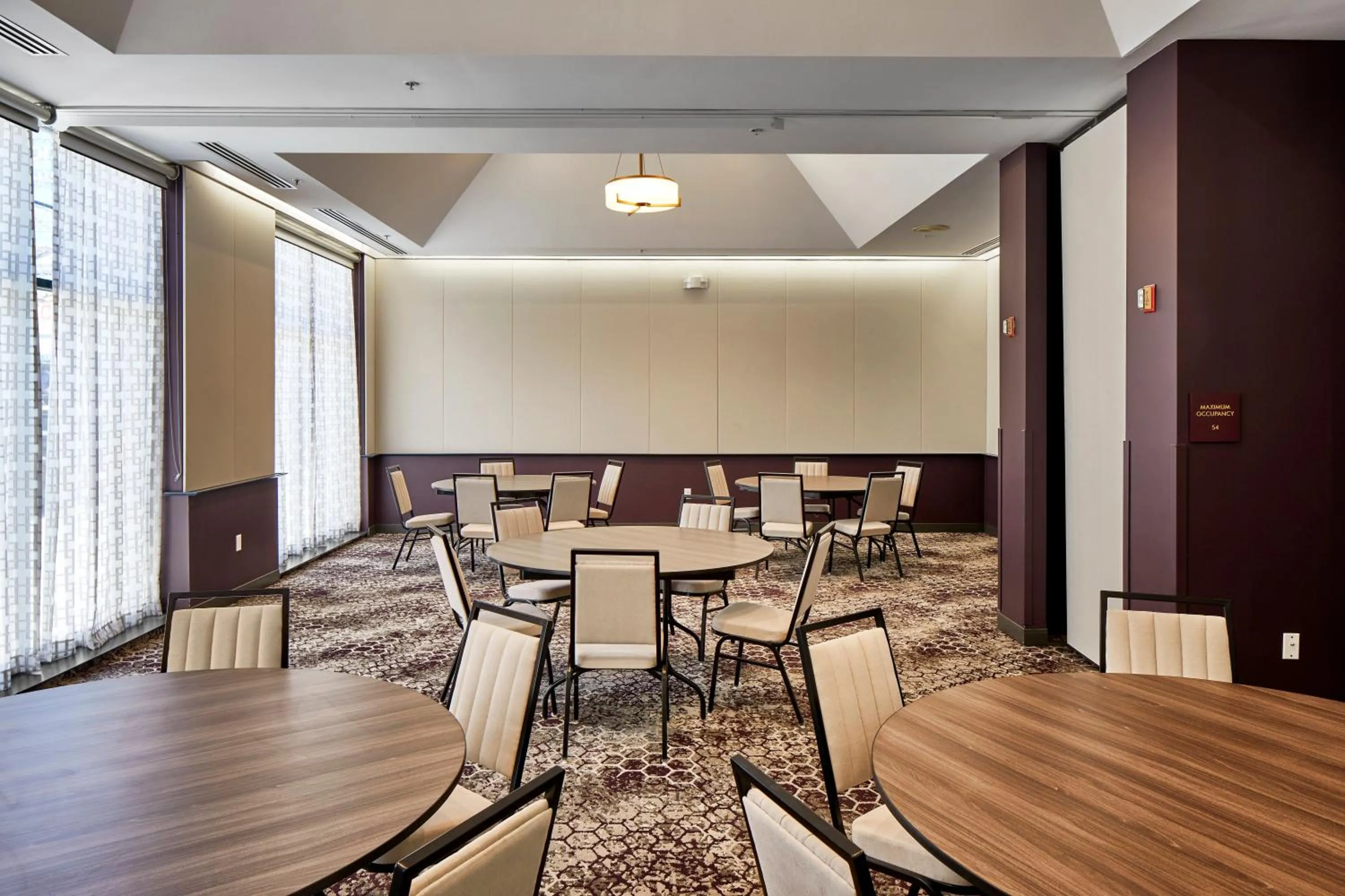 Meeting/conference room in Hotel Indigo Cleveland Downtown by IHG
