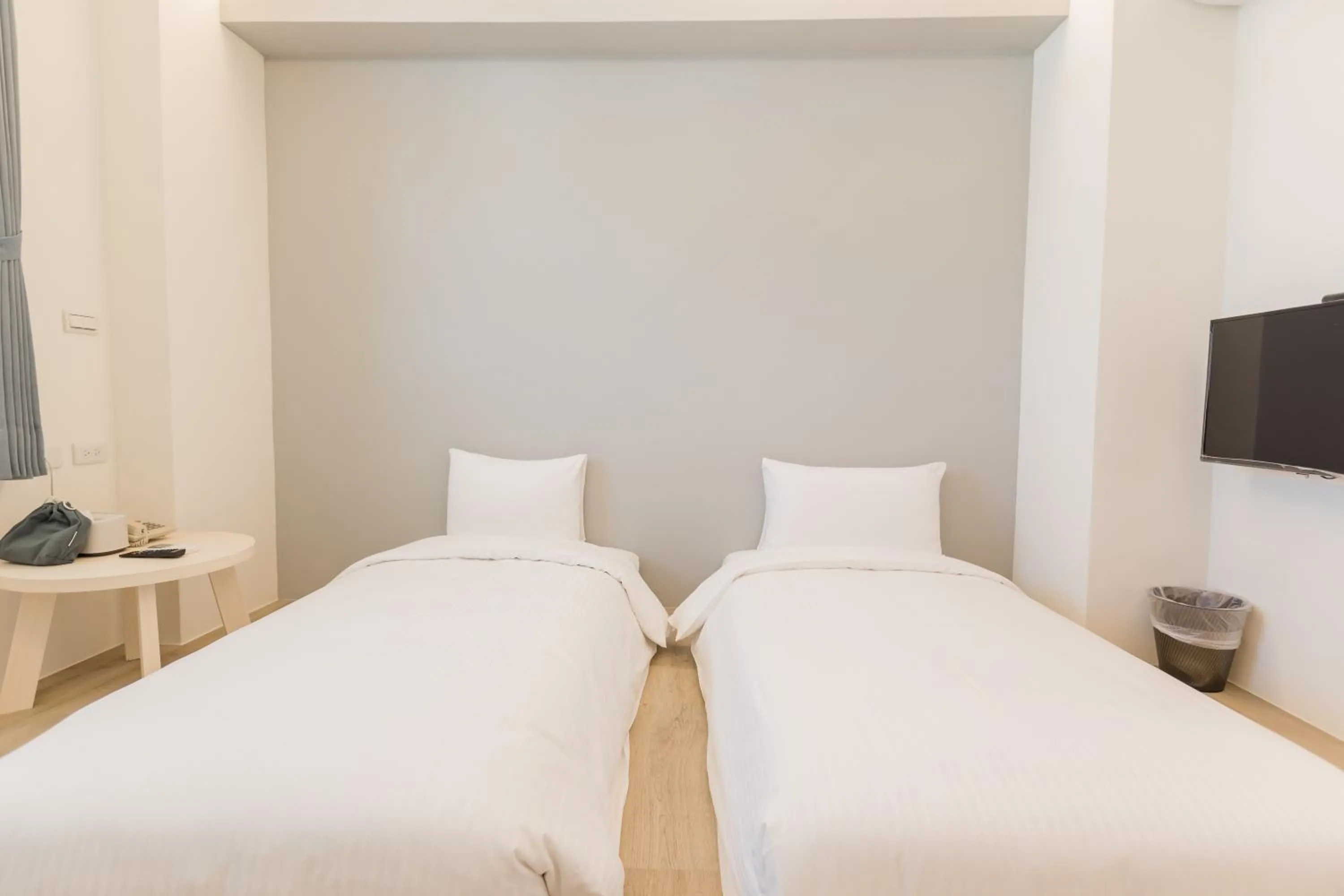 Photo of the whole room, Bed in Zhudeng 1965 Hotel
