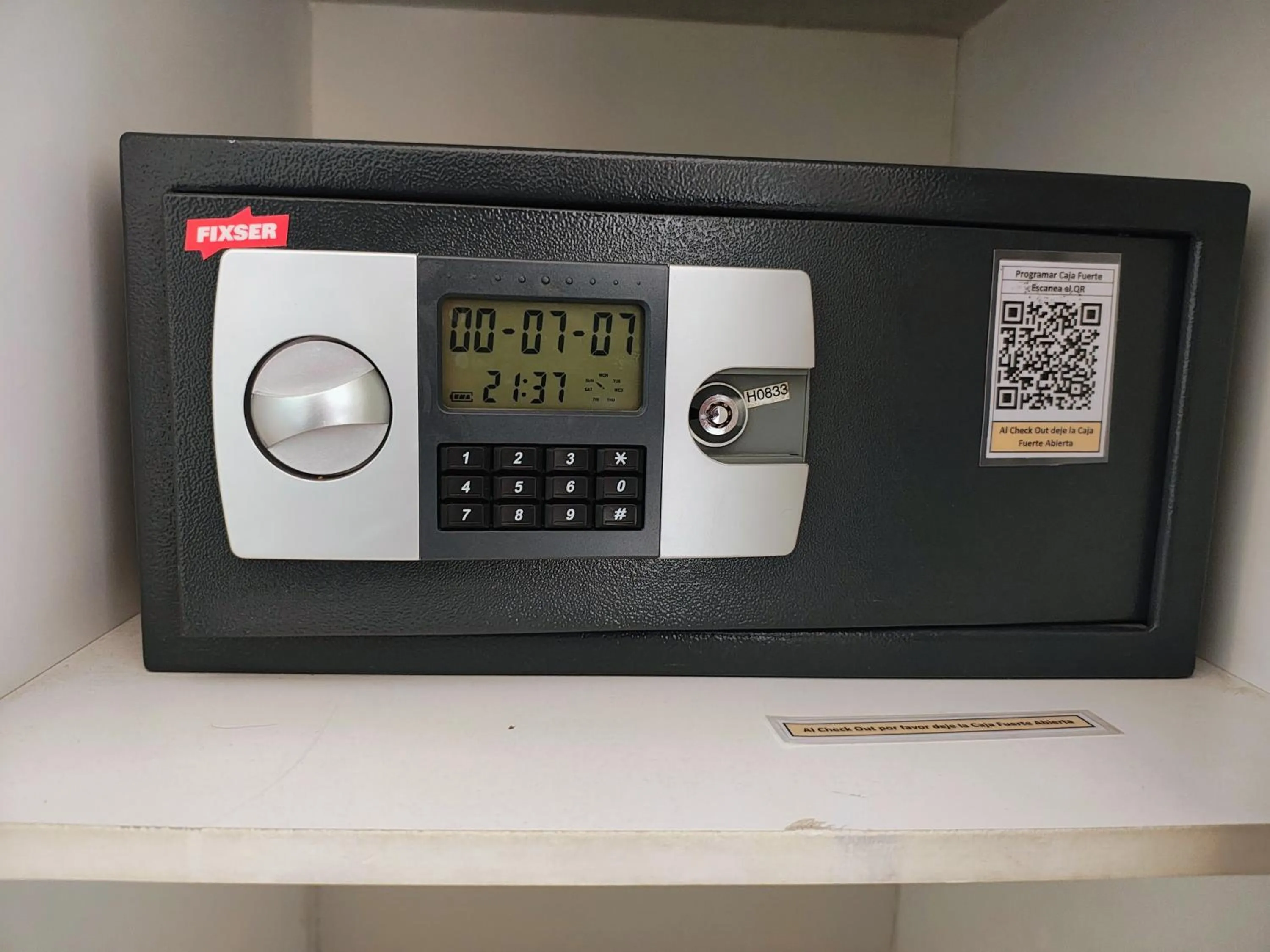 safe in Apart Hotel Cambiaso