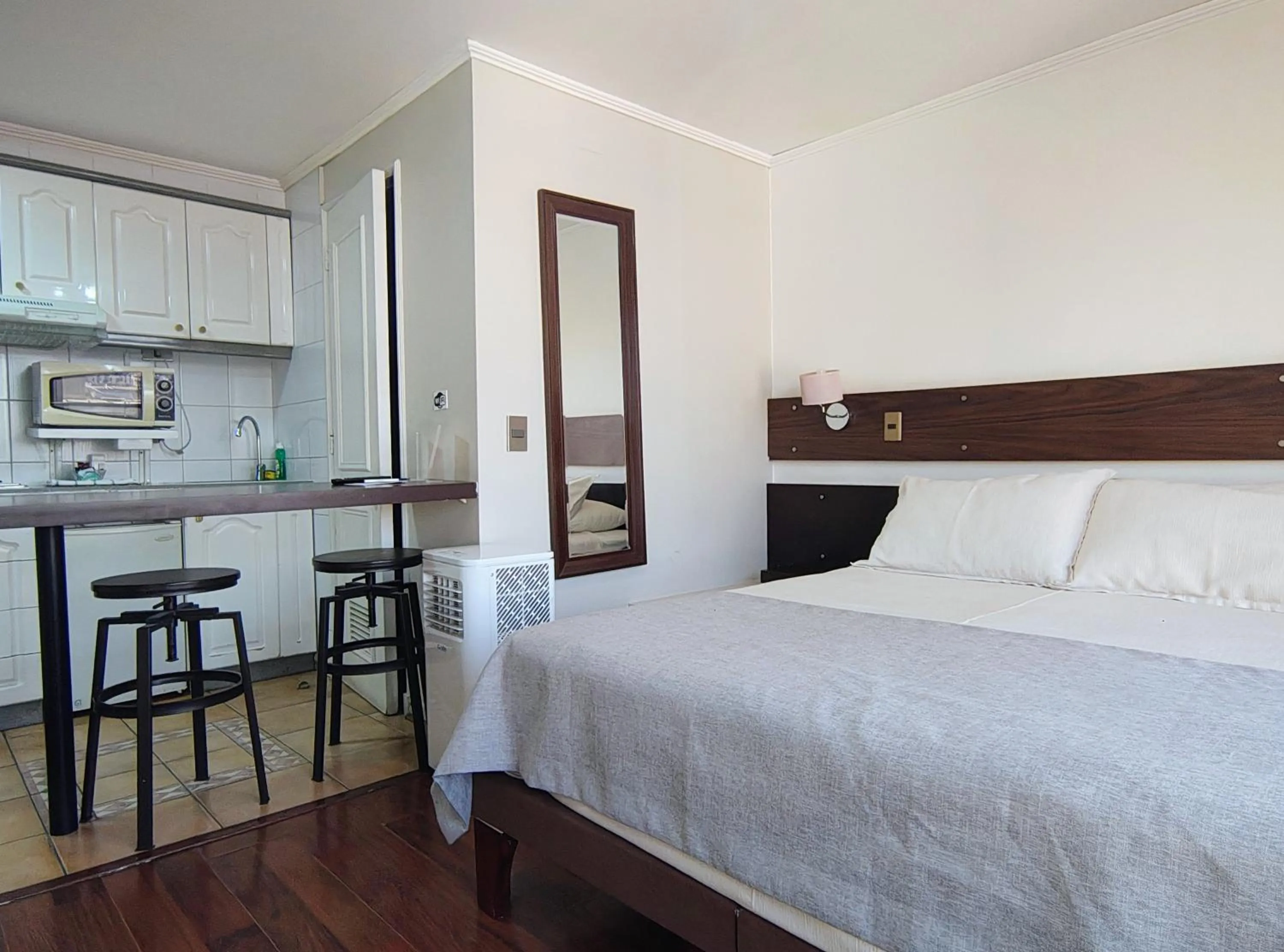 Photo of the whole room, Bed in Apart Hotel Cambiaso