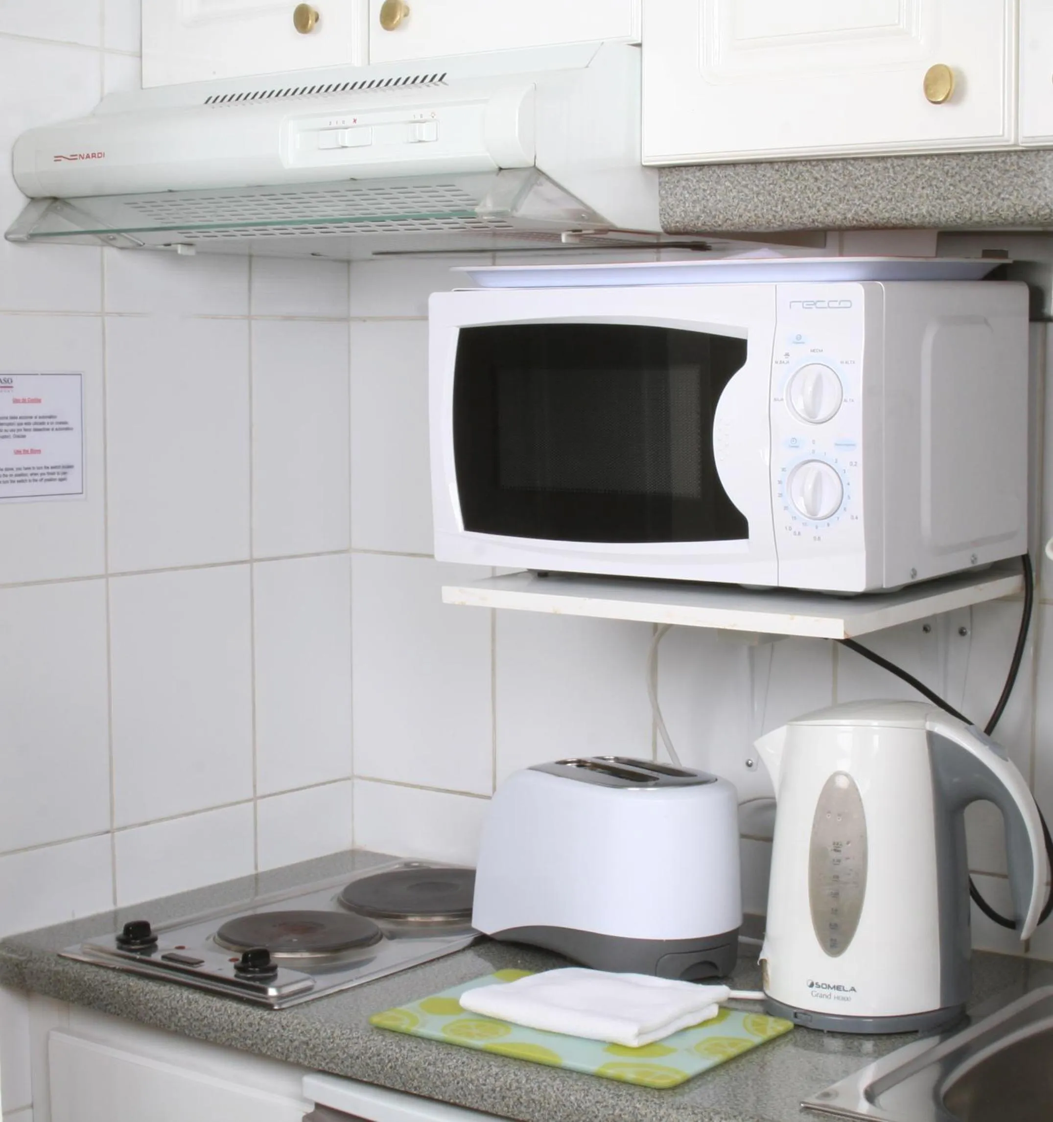Coffee/tea facilities in Apart Hotel Cambiaso