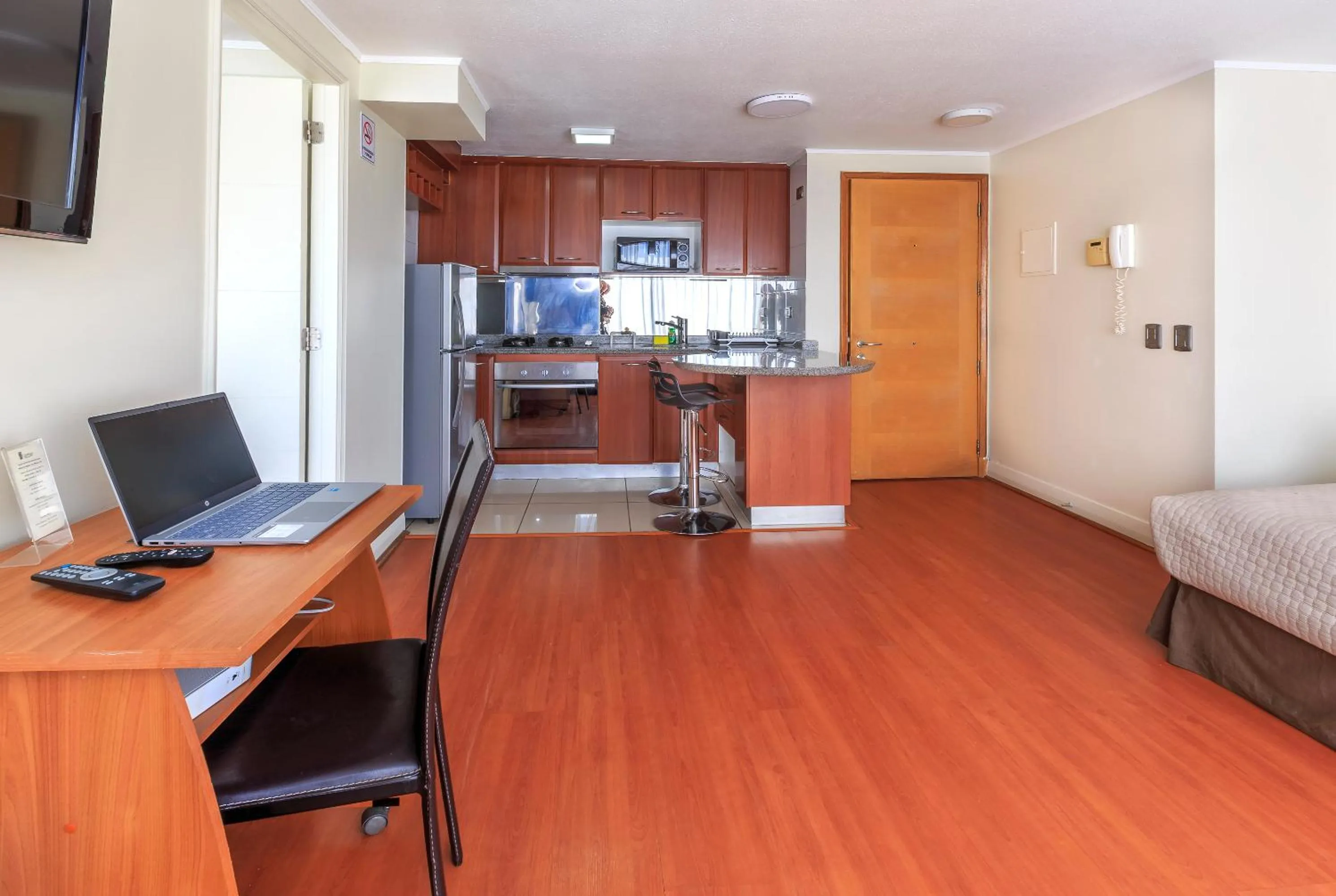 Photo of the whole room in Apart Hotel Cambiaso