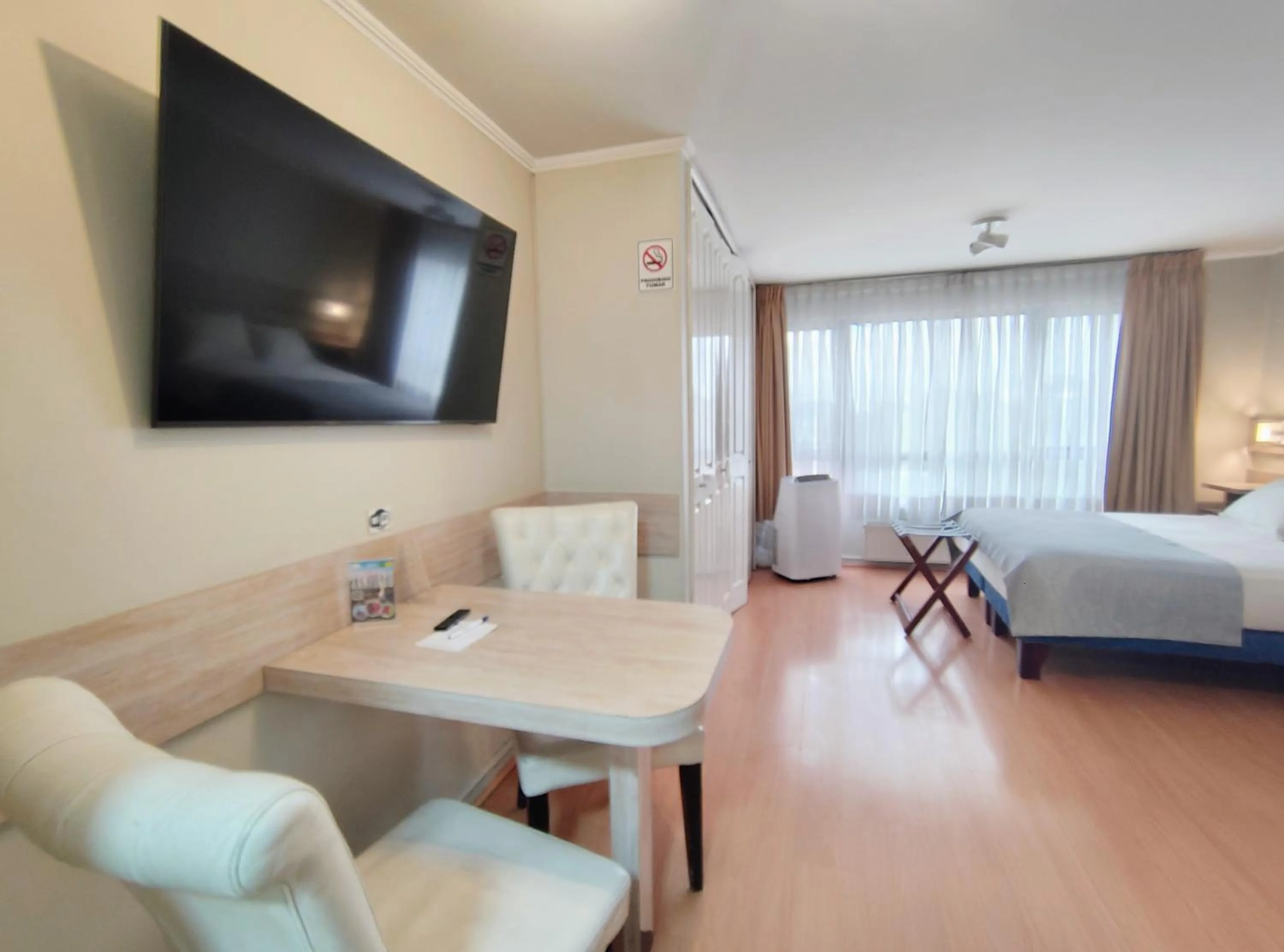 Photo of the whole room, Bed in Apart Hotel Cambiaso