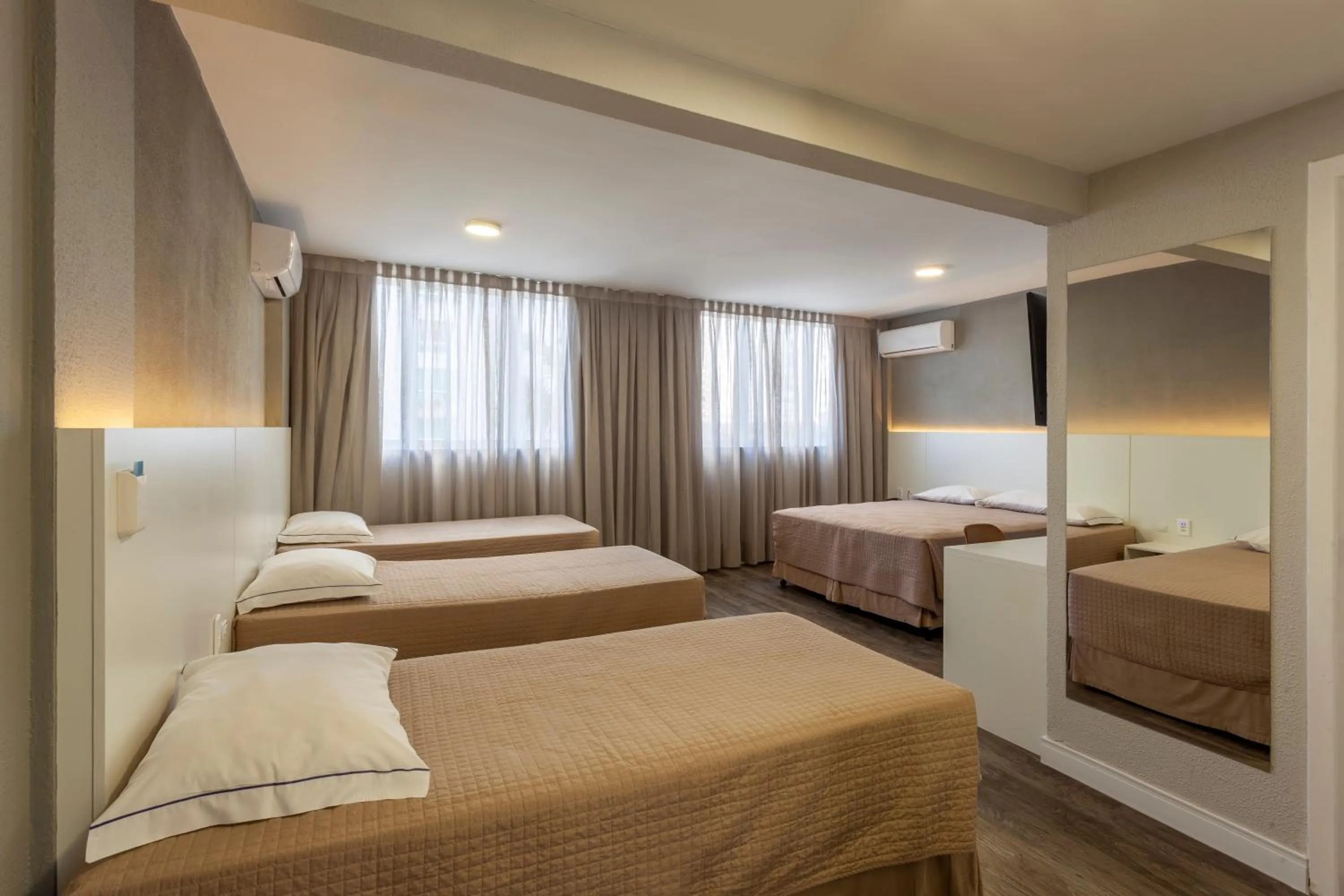 Bed in Marambaia Hotel e Convenções