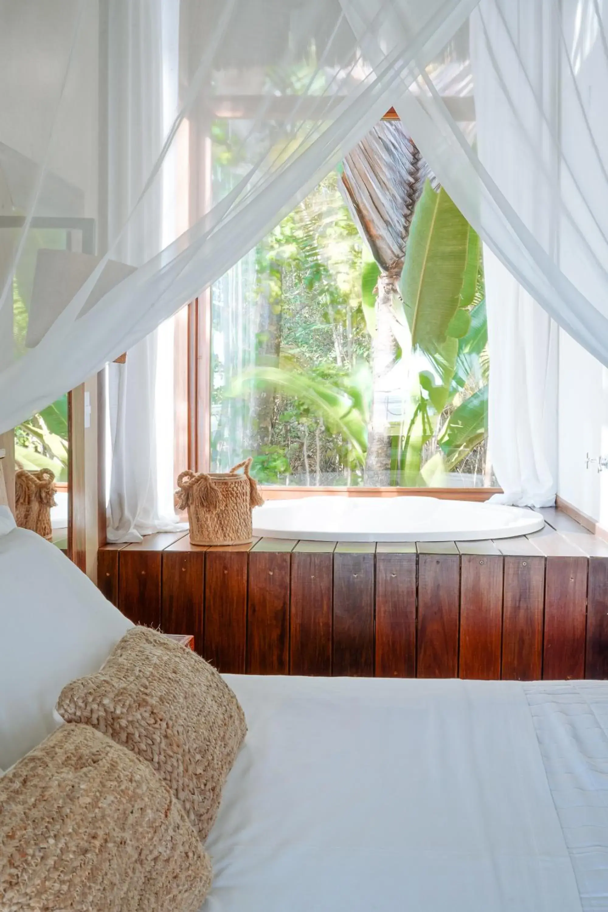 Luxury Bungalow with Spa Bath and Sea View in Vila Dos Orixás Boutique Hotel Luxury Bungalow with Spa Bath and Sea View in Vila Dos Orixás Boutique Hotel