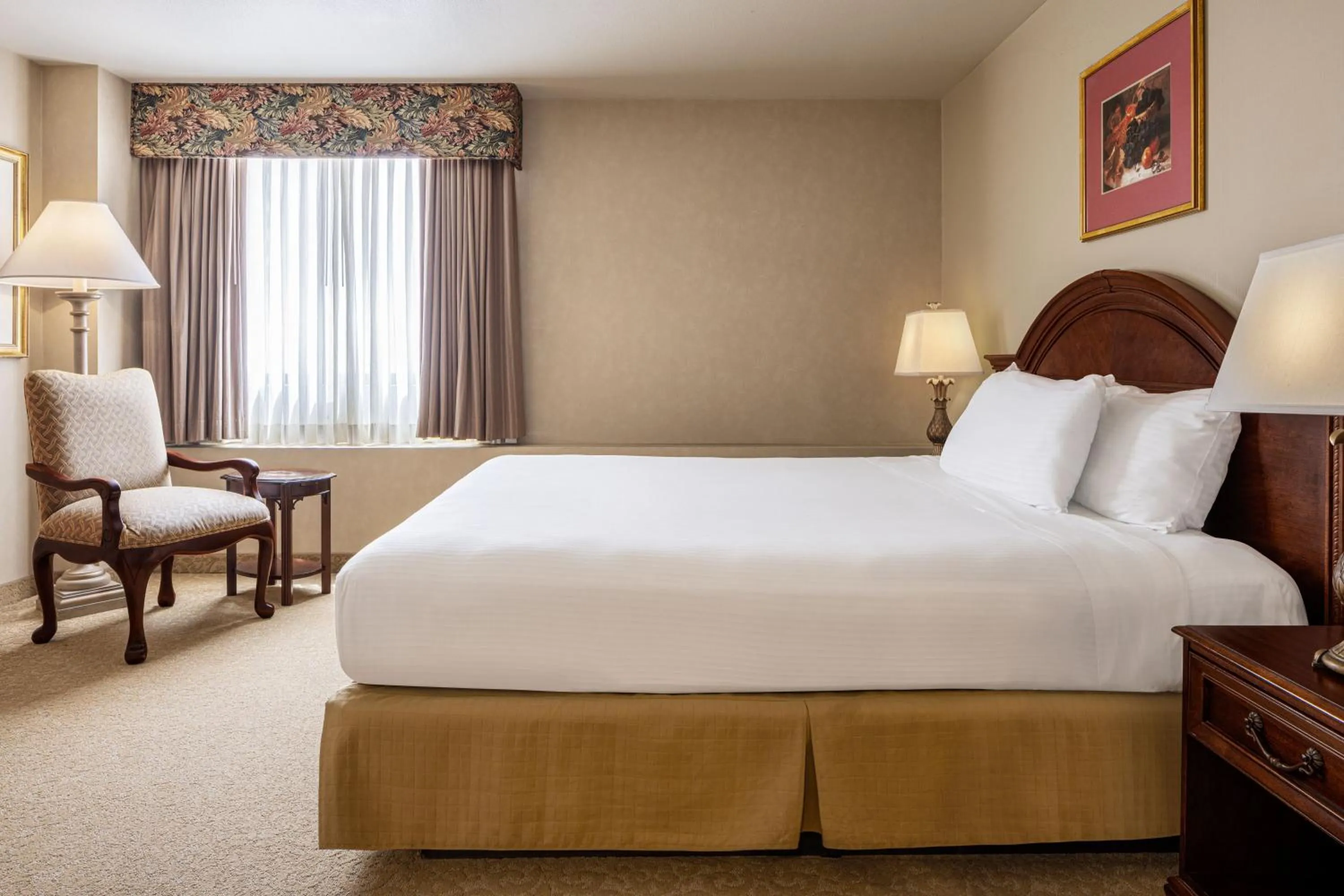 Bed in Circus Circus Reno Hotel Casino at THE ROW