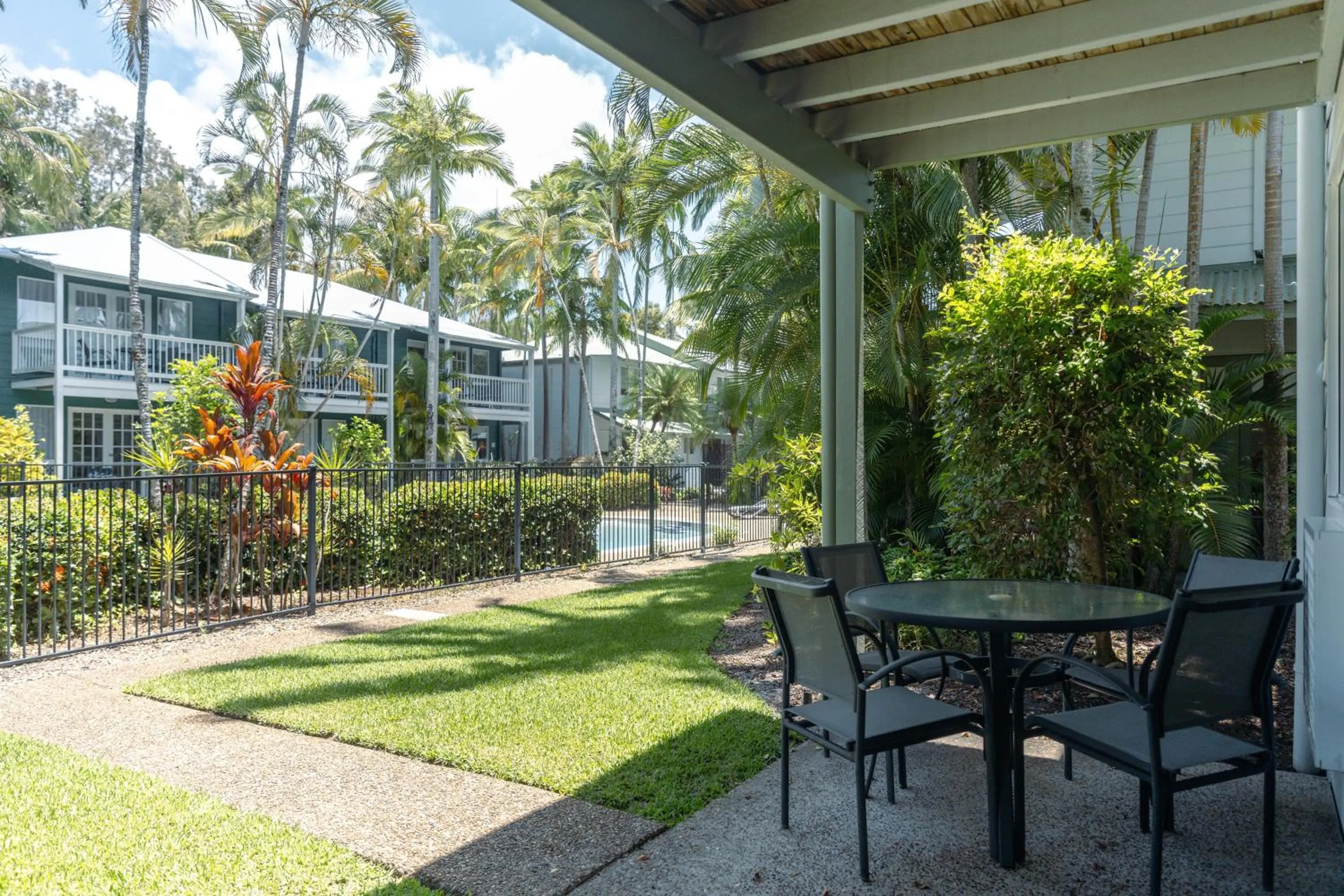 Coral Beach Noosa Resort