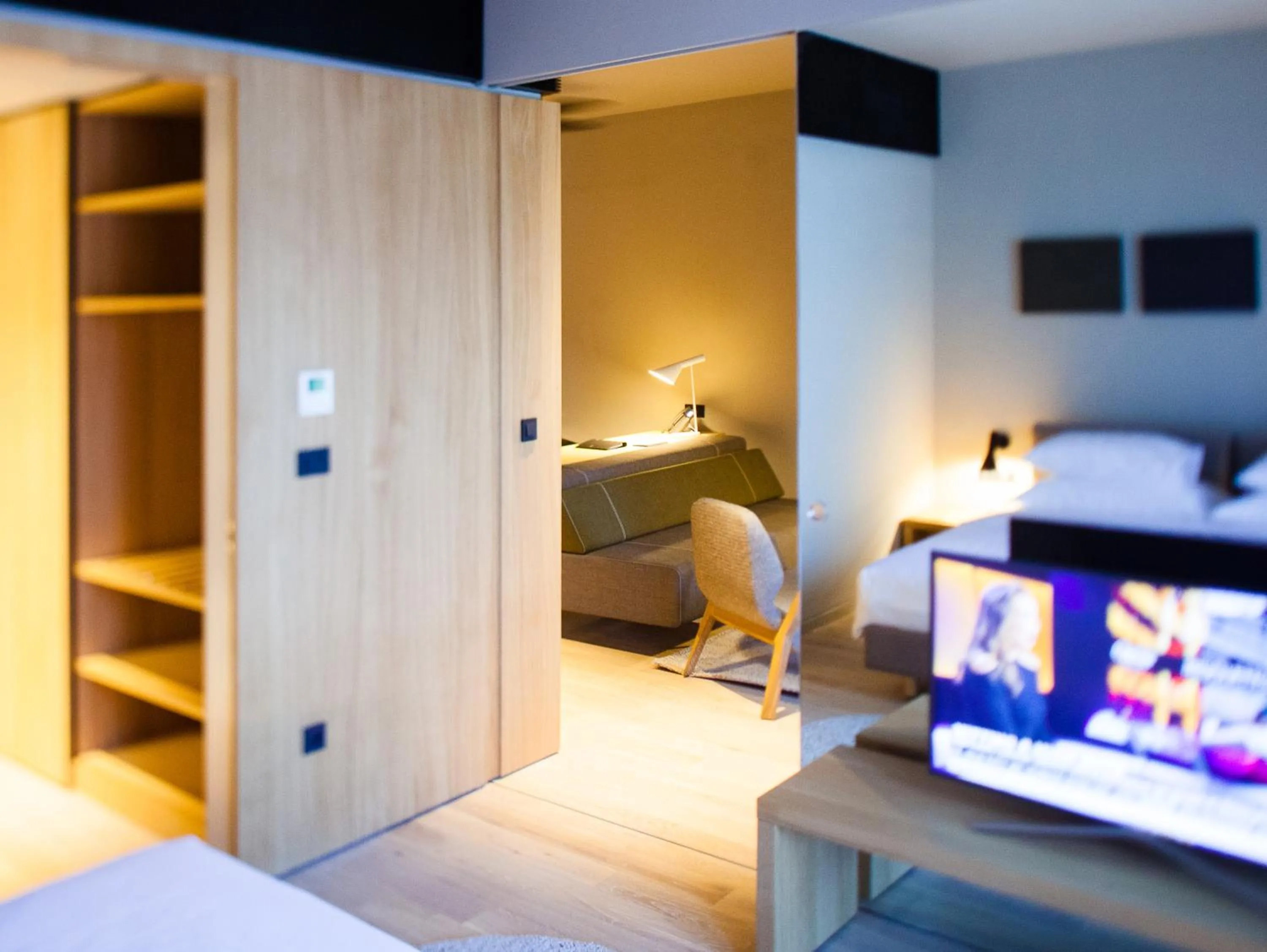 TV and multimedia in One Suite Hotel