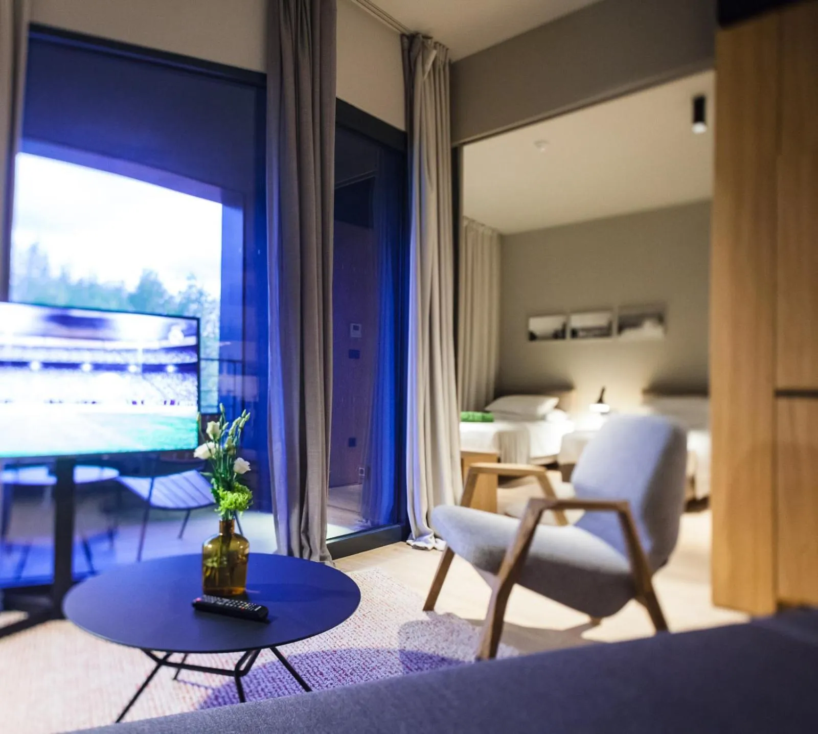 Living room in One Suite Hotel