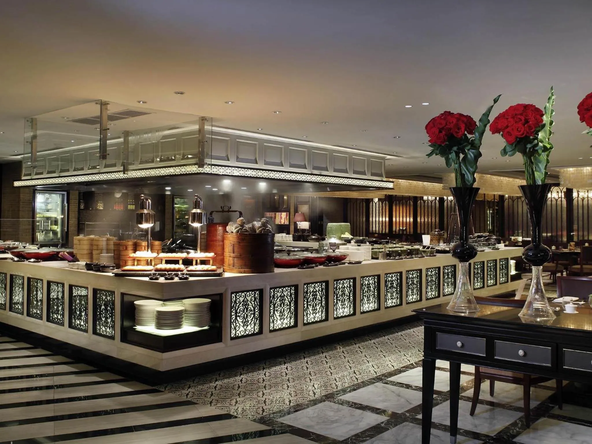 Restaurant/places to eat in Sofitel Philippine Plaza Manila