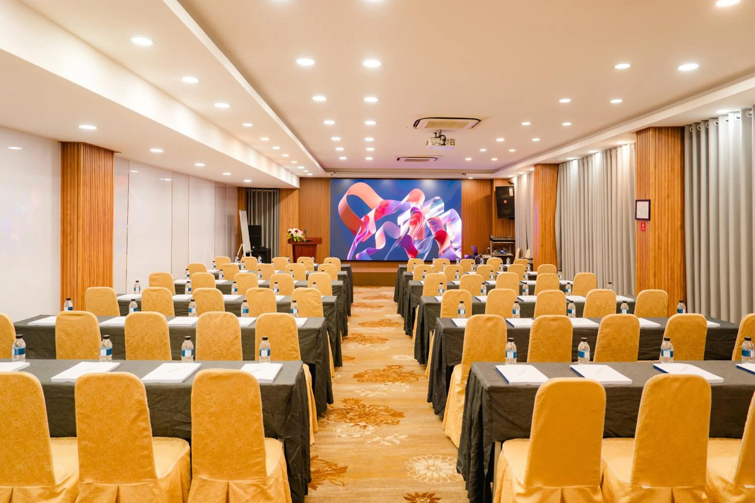 Banquet/Function facilities in Viet Lotus Saigon Hotel