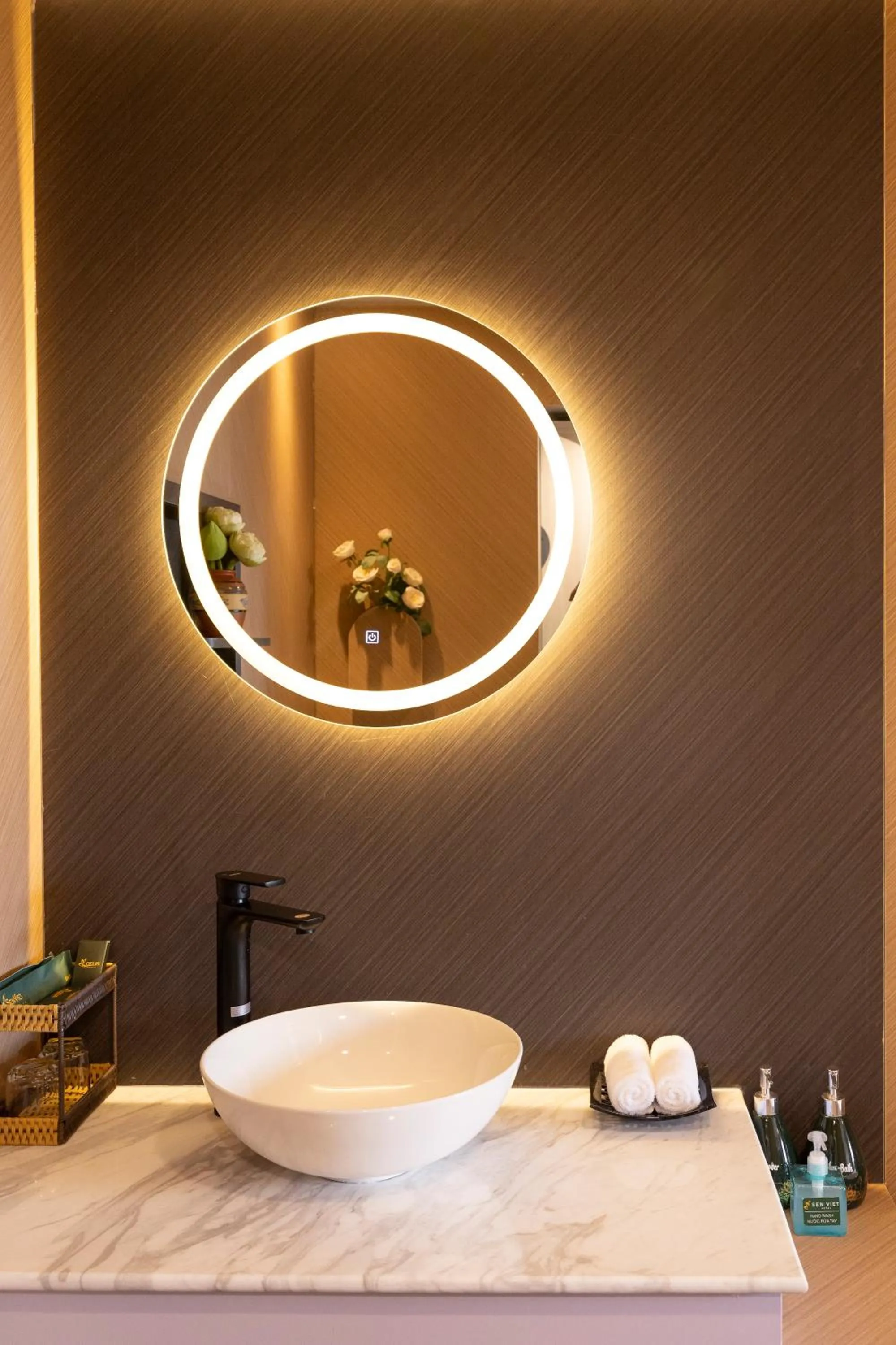 Bathroom in Sen Viet Hotel