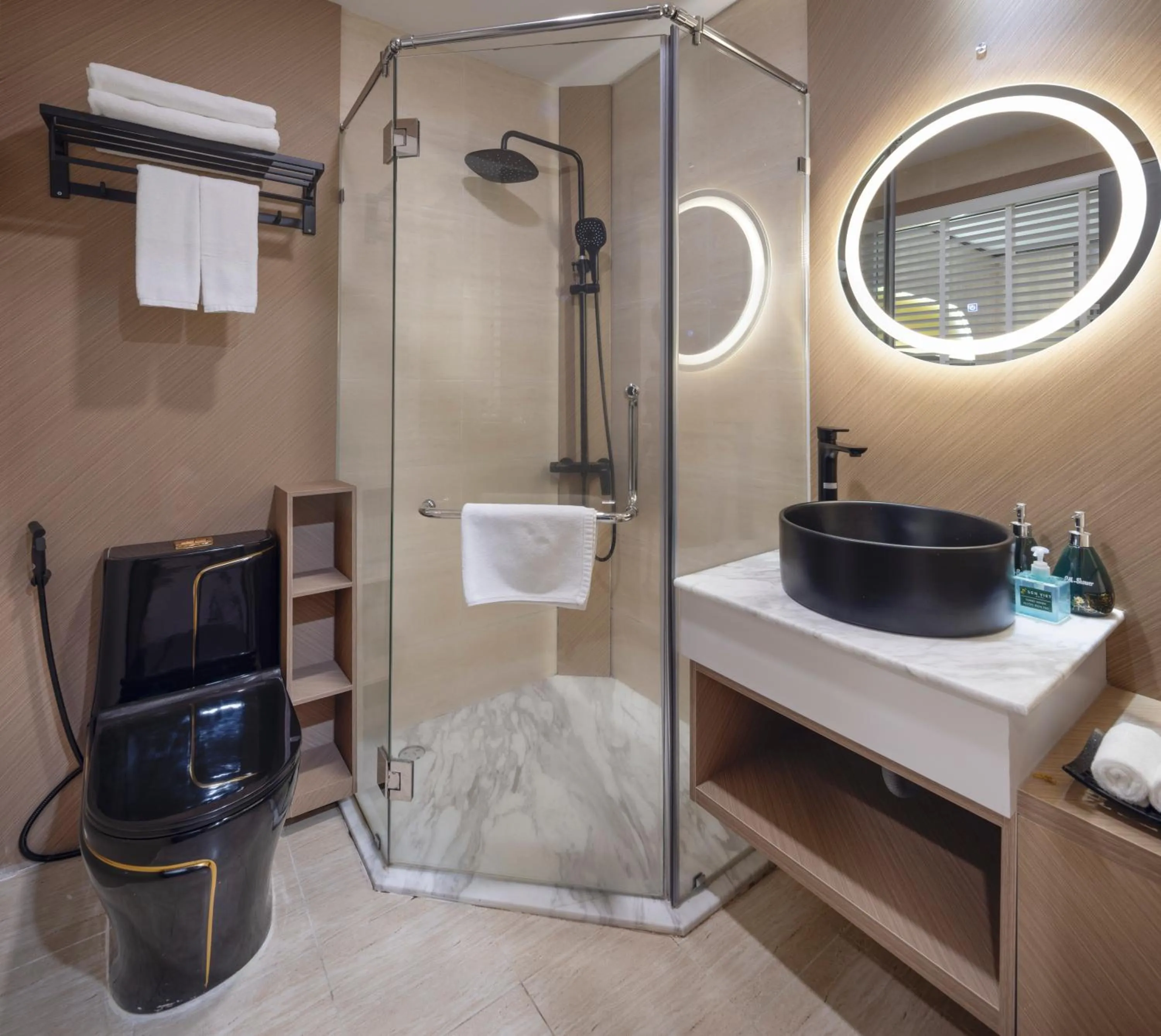 Bathroom in Sen Viet Hotel