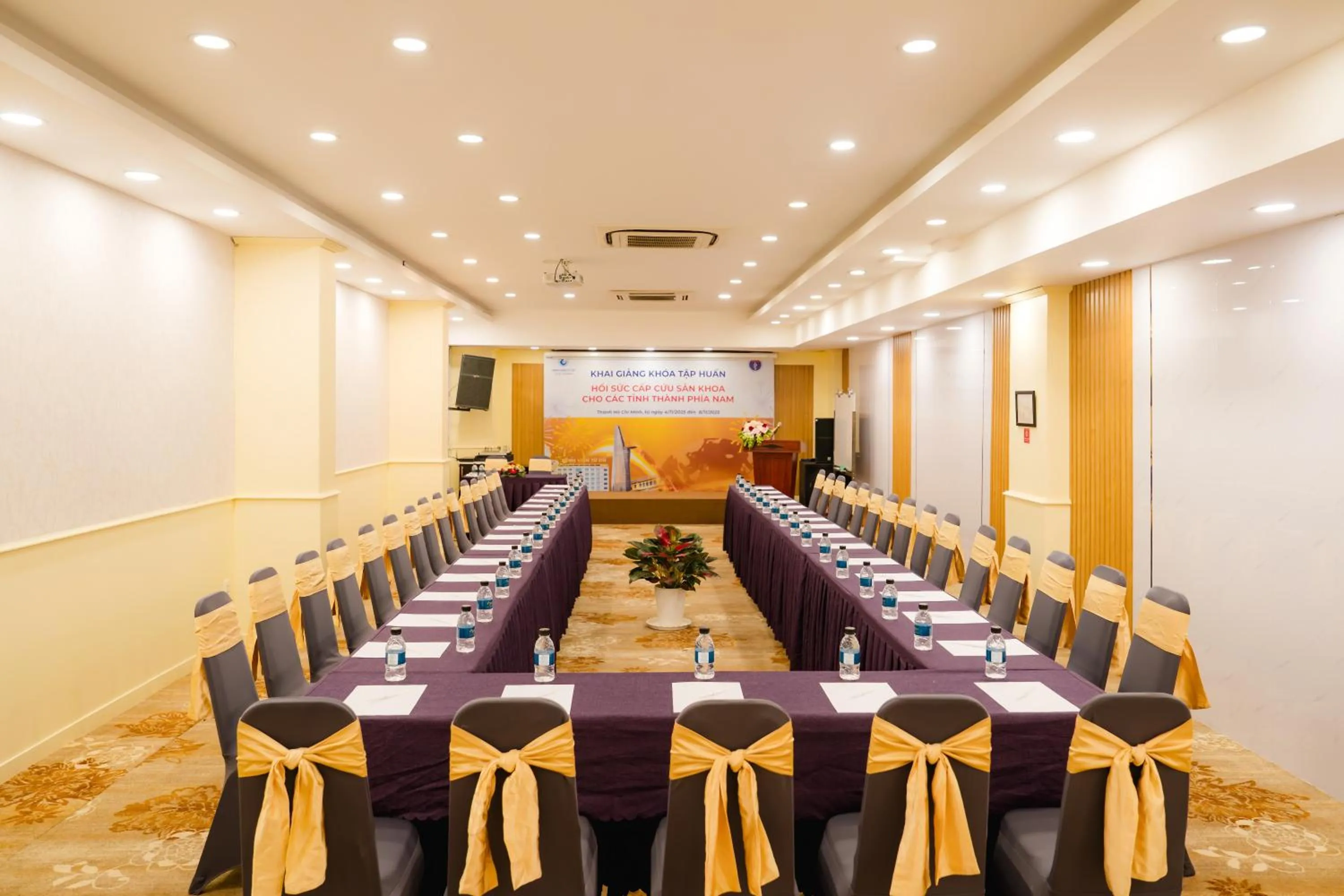 Banquet/Function facilities in Viet Lotus Saigon Hotel