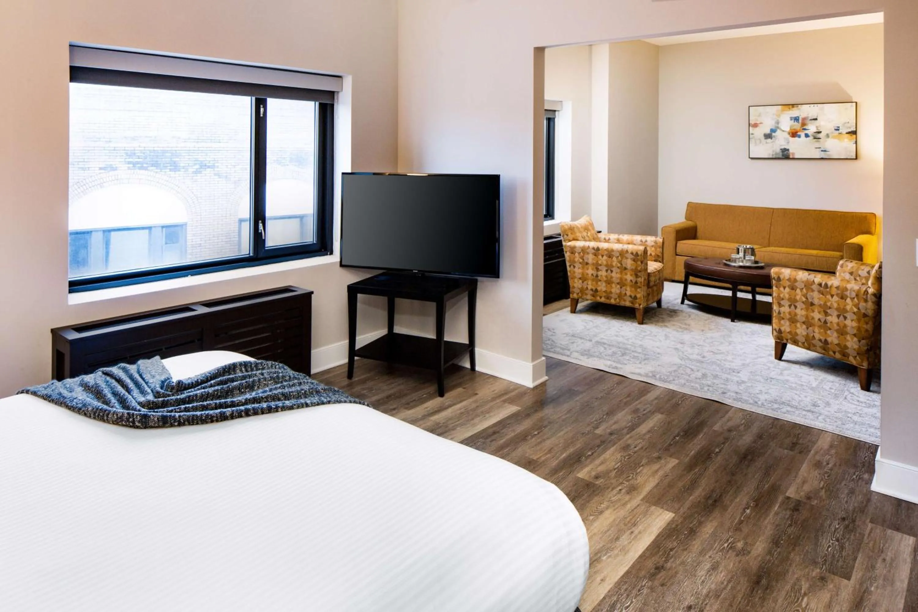 Bedroom, Bed in Watt Hotel Tapestry Collection by Hilton