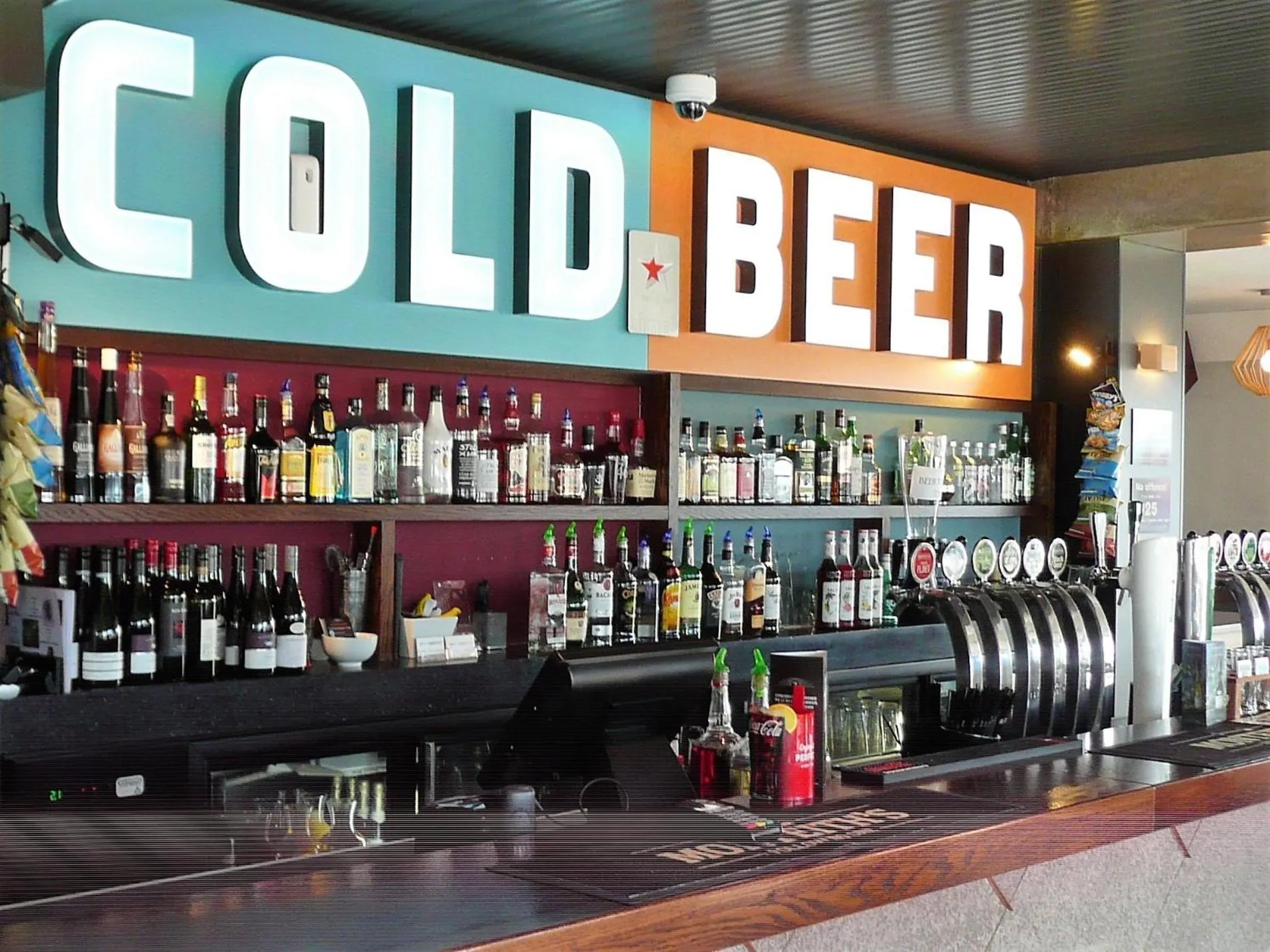 Restaurant/places to eat in The Sands