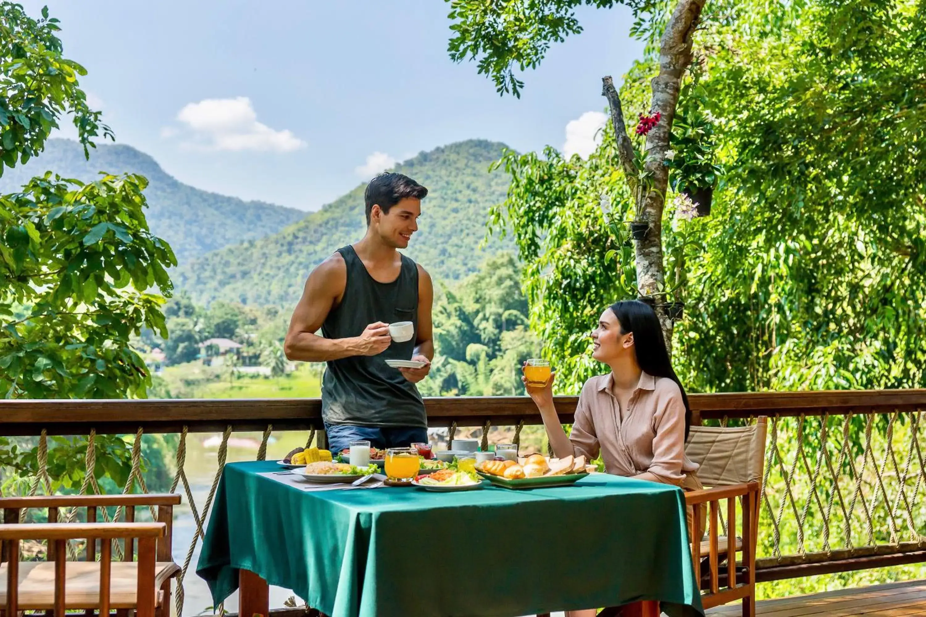 Restaurant/places to eat in Hintok River Camp Restaurant/places to eat in Hintok River Camp