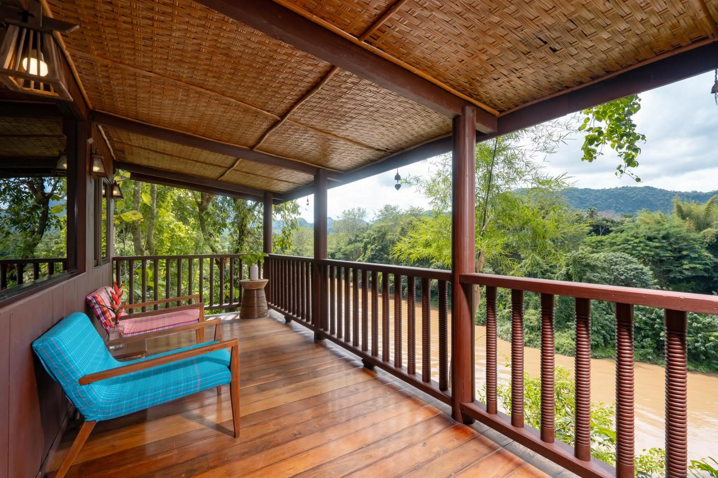 Massage in Hintok River Camp